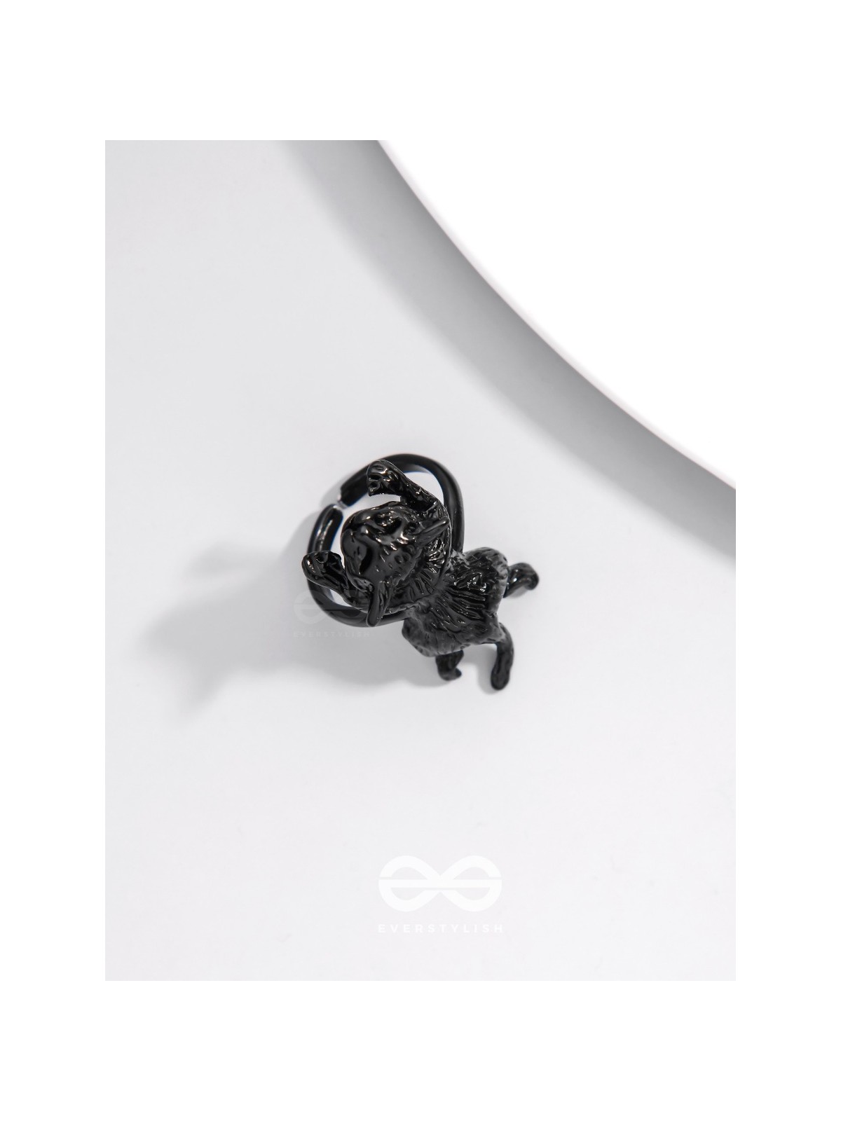 A MAJESTIC PROWL - STATEMENT BLACK RING (ADJUSTABLE)