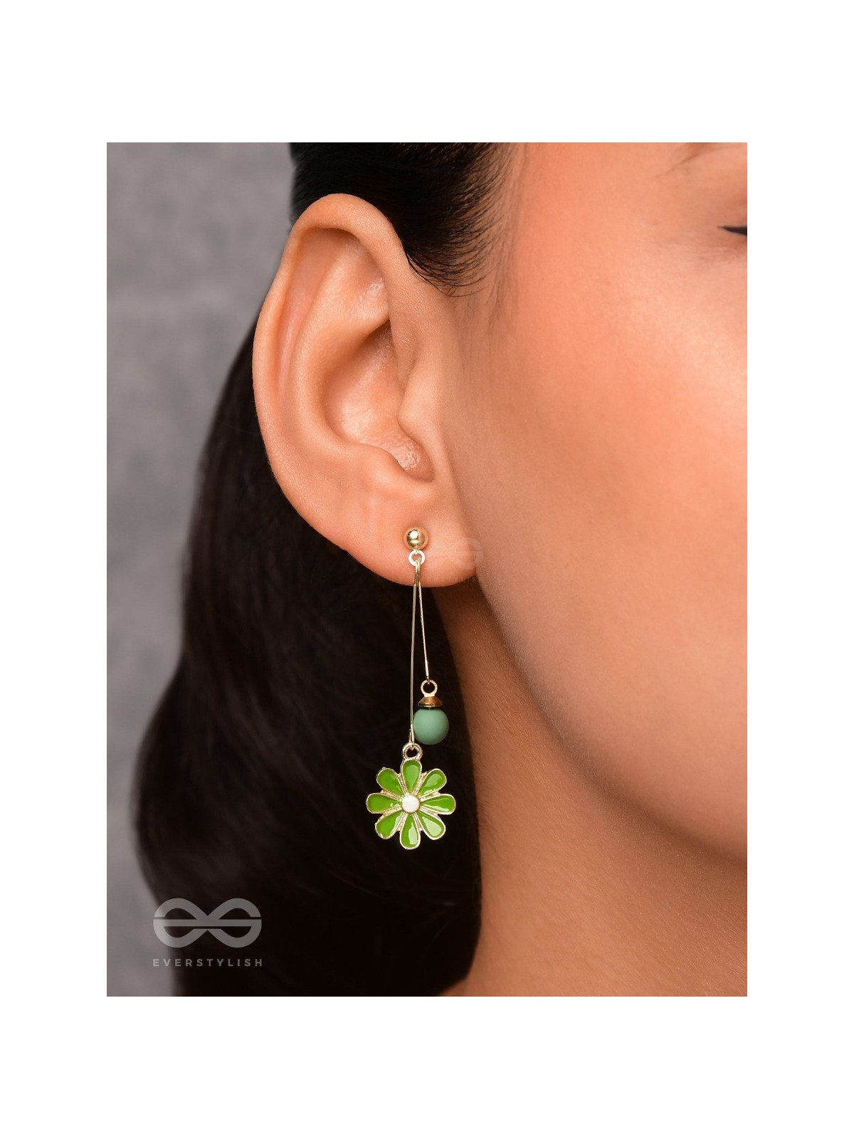 THE BLOSSOMING BEADS - GOLDEN EMBELLISHED EARRINGS (GREEN)