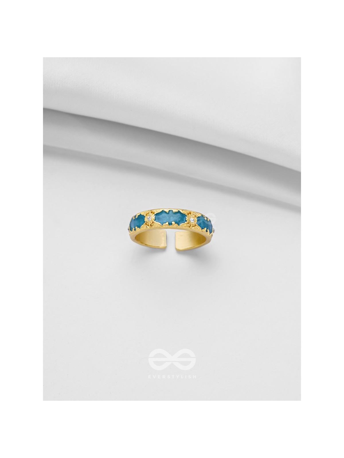 CHAMBER OF SECRETS - GOLDEN AND BLUE EMBELLISHED RING (ADJUSTABLE)