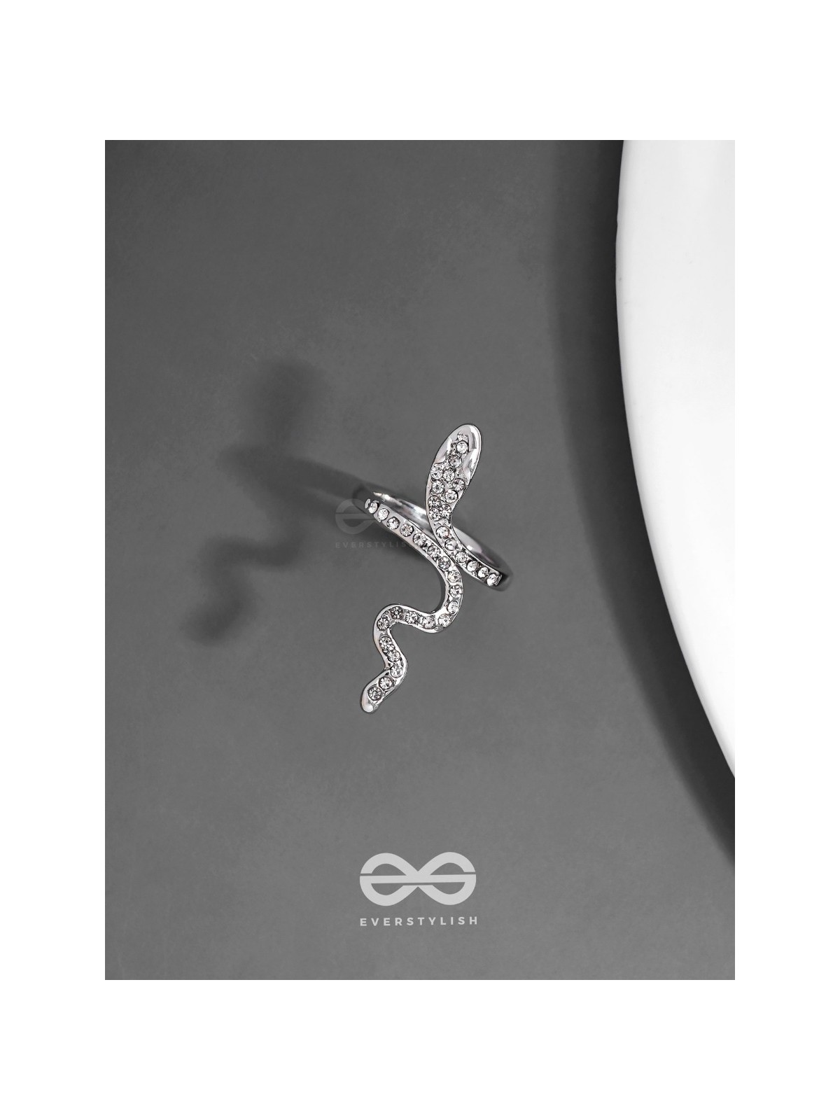 STUDDED SLYTHERIN - STATEMENT SILVER RING (ADJUSTABLE)