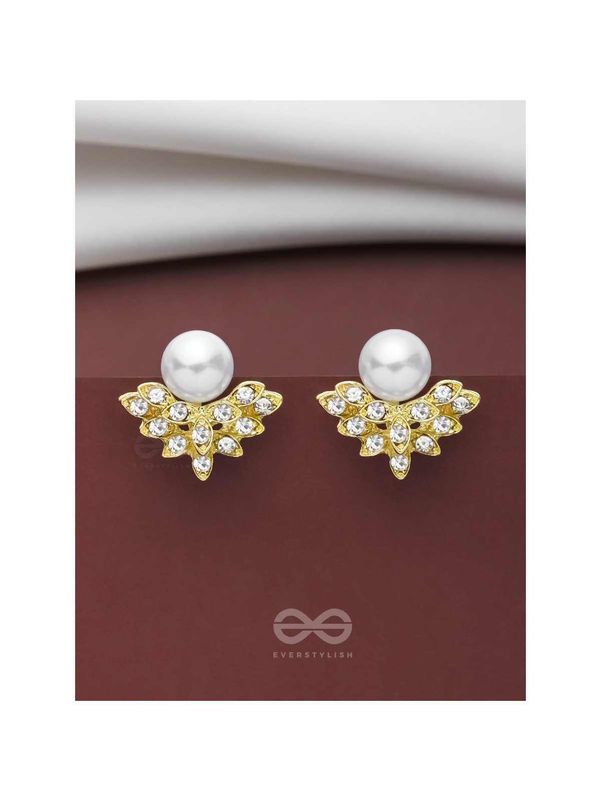 PEARLS IN PARADISE - GOLDEN EMBELLISHED EARRINGS