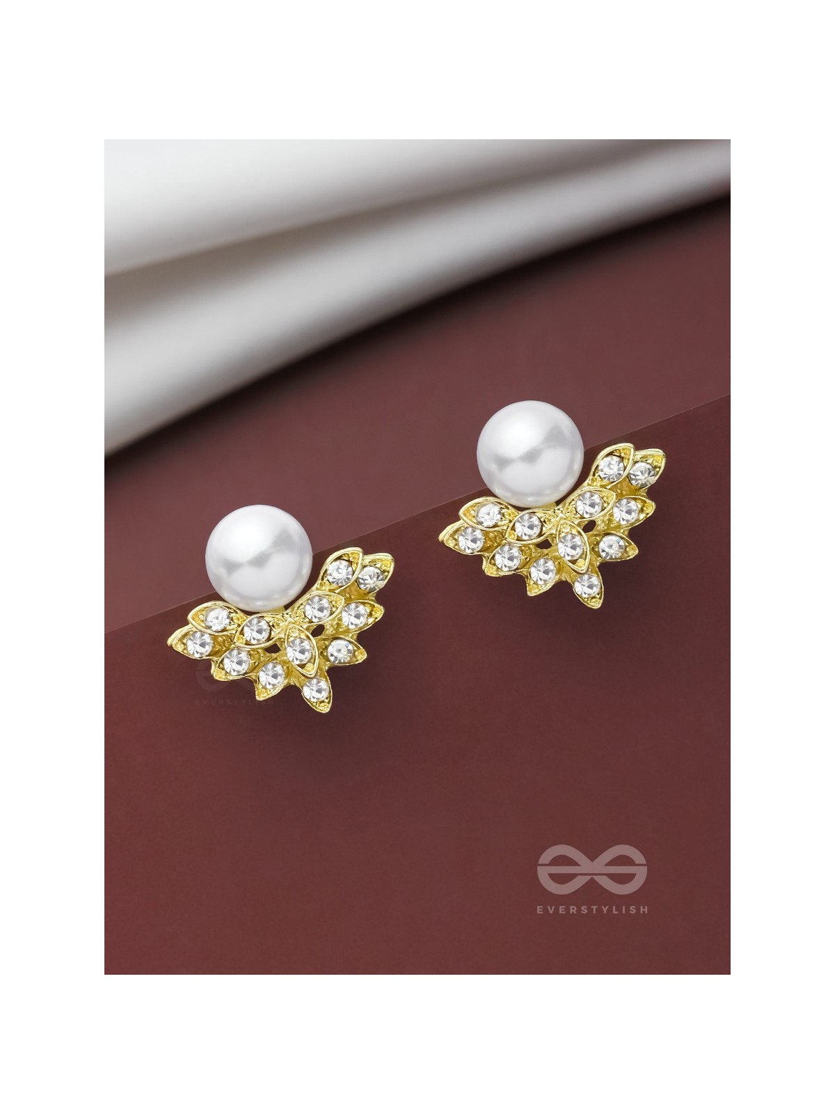 PEARLS IN PARADISE - GOLDEN EMBELLISHED EARRINGS