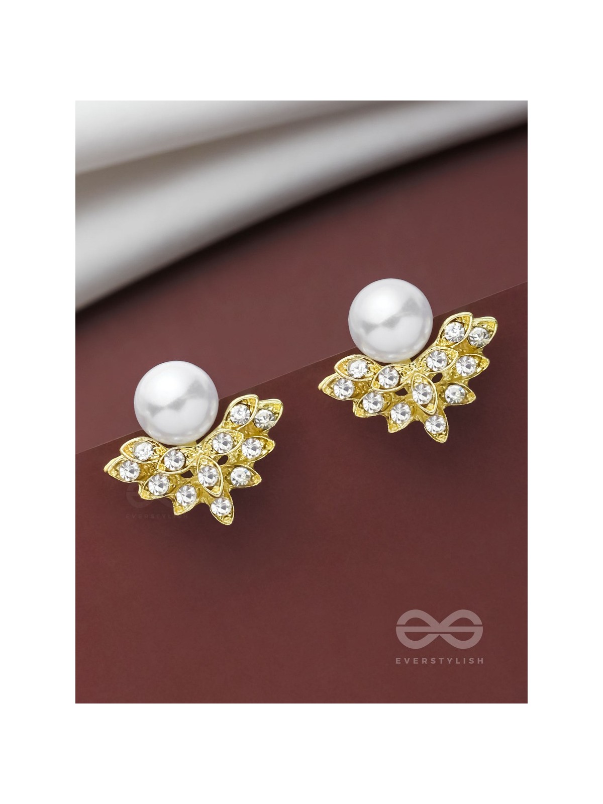 PEARLS IN PARADISE - GOLDEN EMBELLISHED EARRINGS