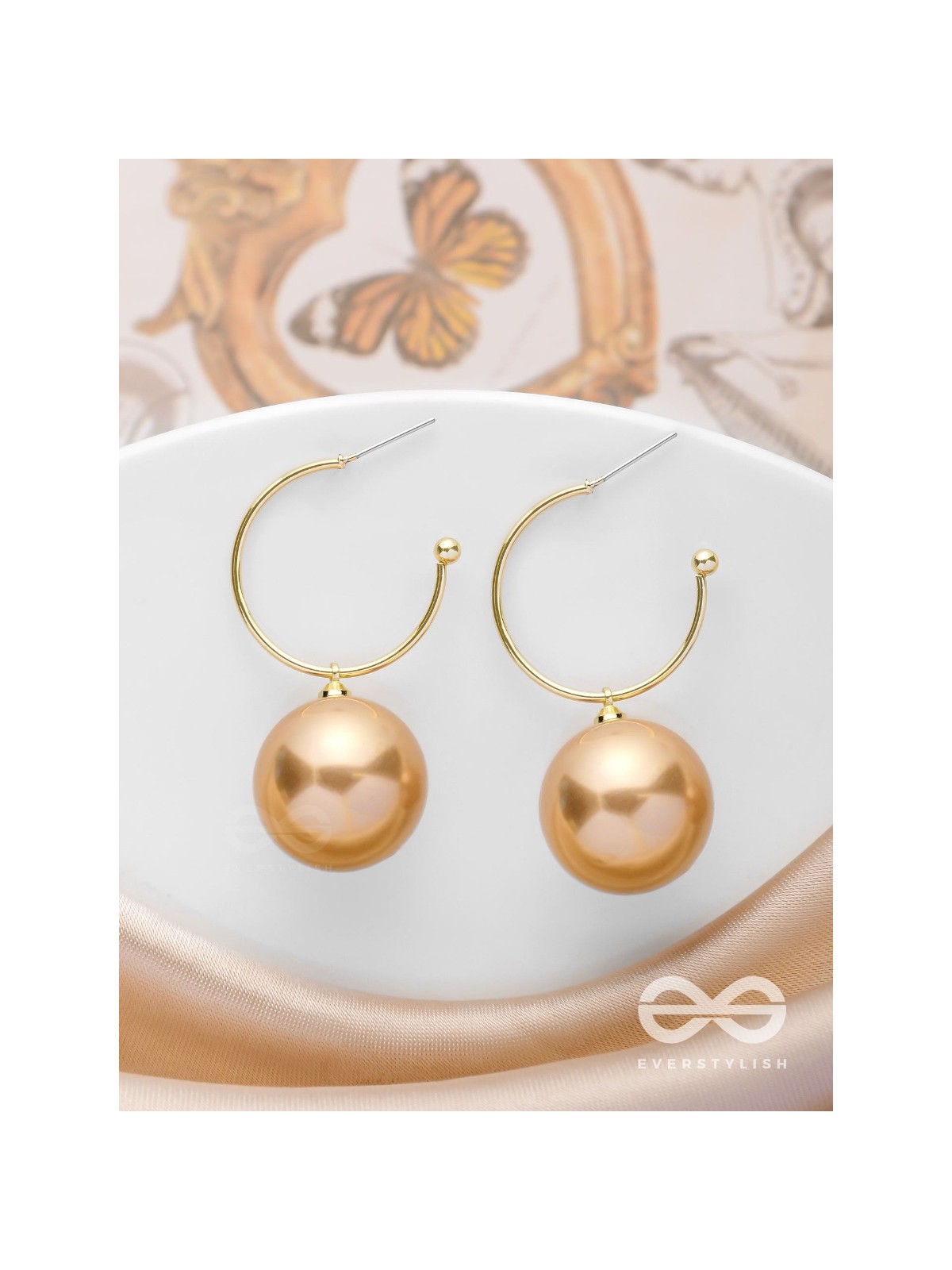 JINGLE BELL RADIANCE - GOLDEN EMBELLISHED PEARL EARRINGS