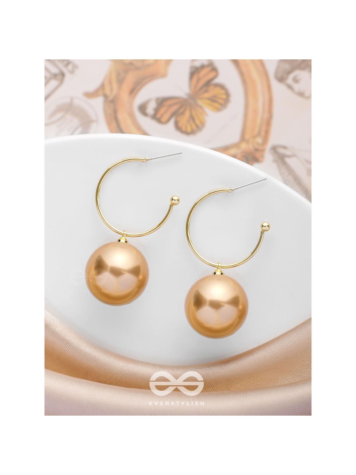JINGLE BELL RADIANCE - GOLDEN EMBELLISHED PEARL EARRINGS