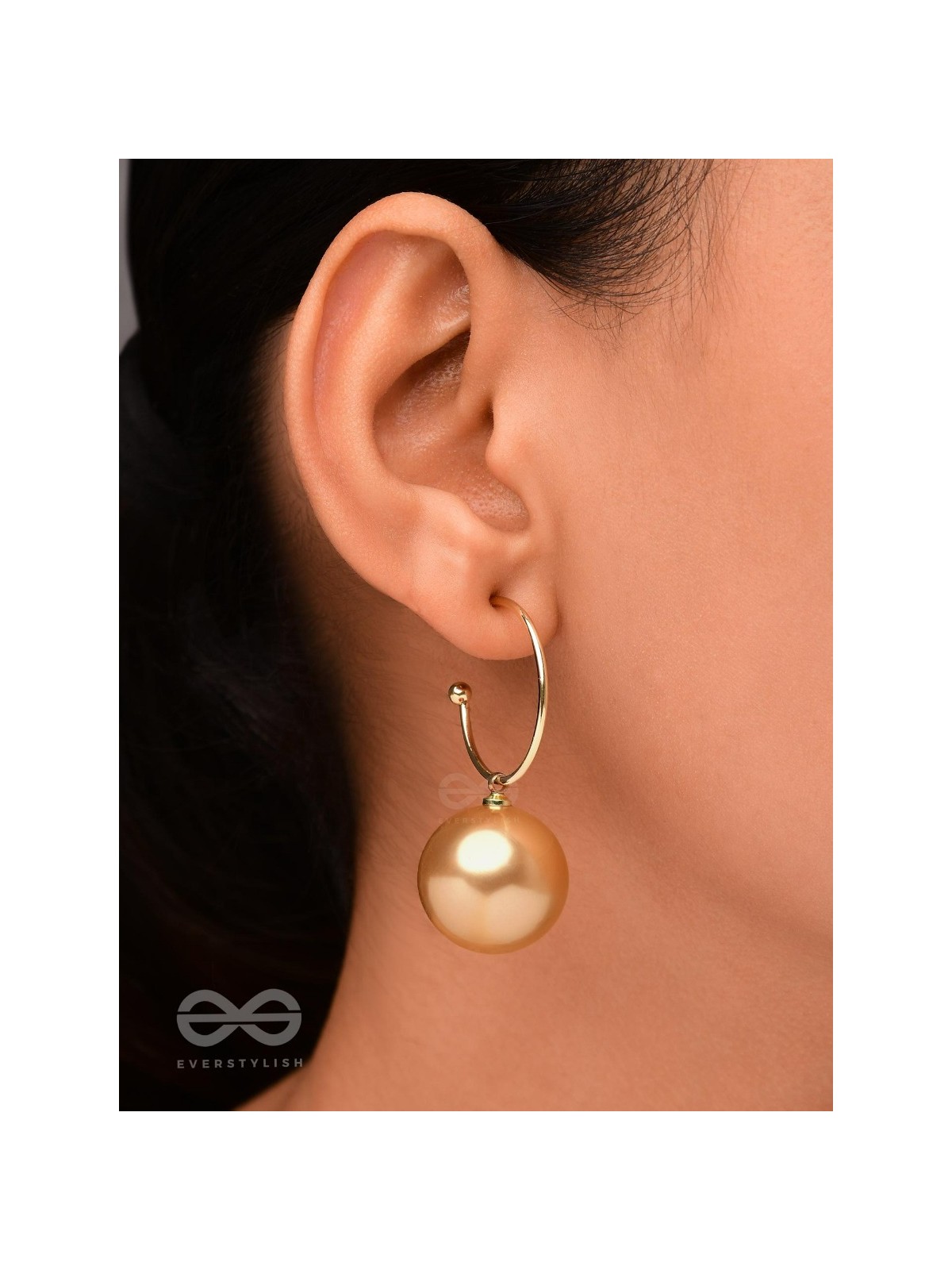 JINGLE BELL RADIANCE - GOLDEN EMBELLISHED PEARL EARRINGS