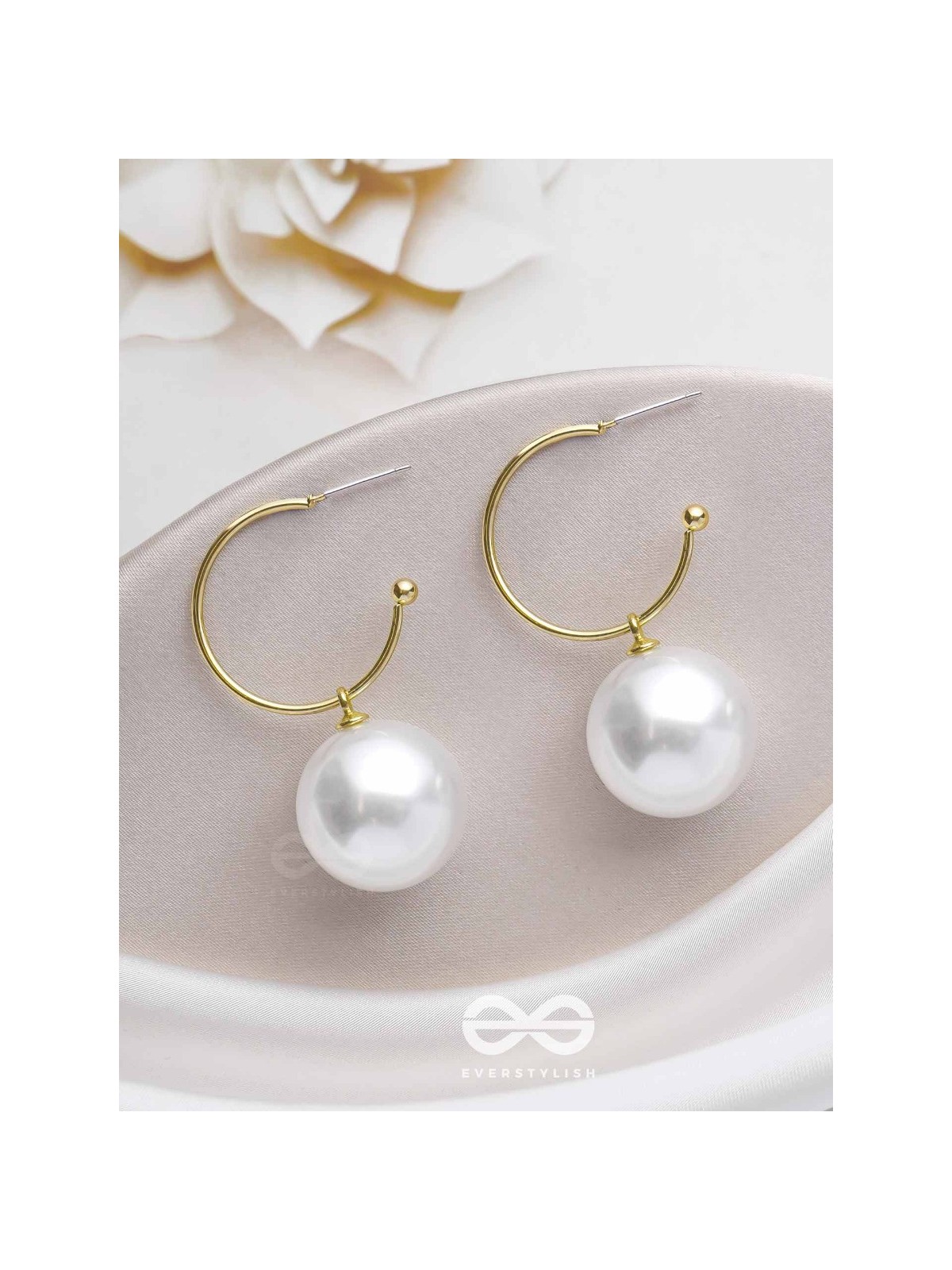 JINGLE BELL RADIANCE - GOLDEN AND WHITE EMBELLISHED PEARL EARRINGS