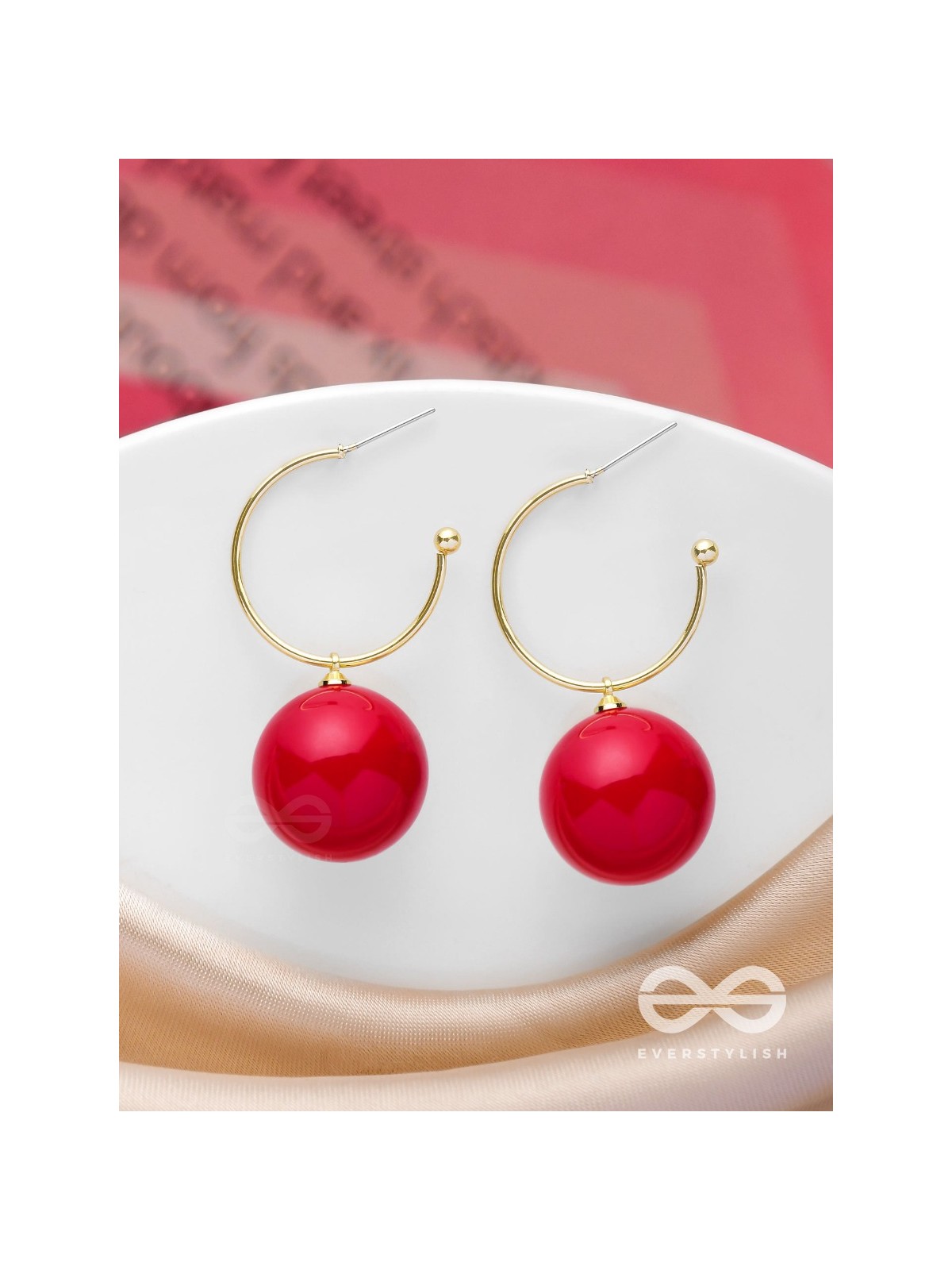 JINGLE BELL RADIANCE - GOLDEN AND RED EMBELLISHED PEARL EARRINGS