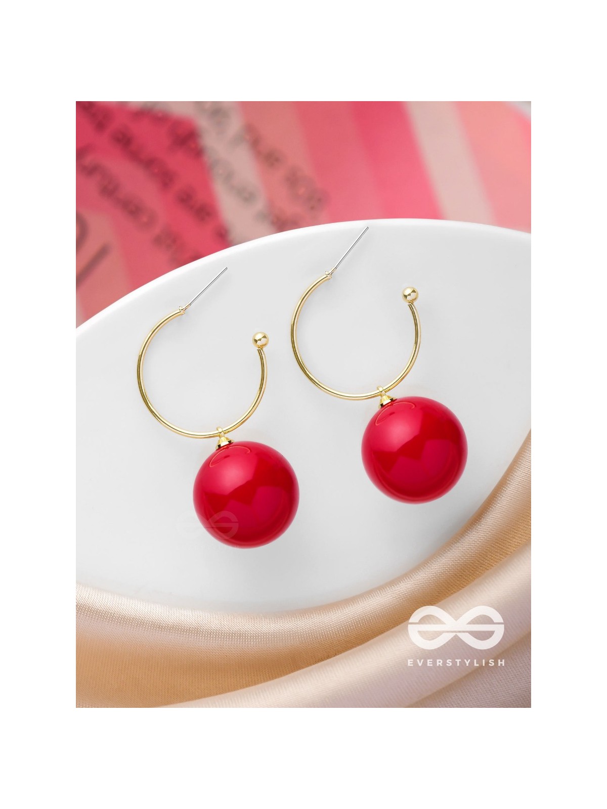JINGLE BELL RADIANCE - GOLDEN AND RED EMBELLISHED PEARL EARRINGS