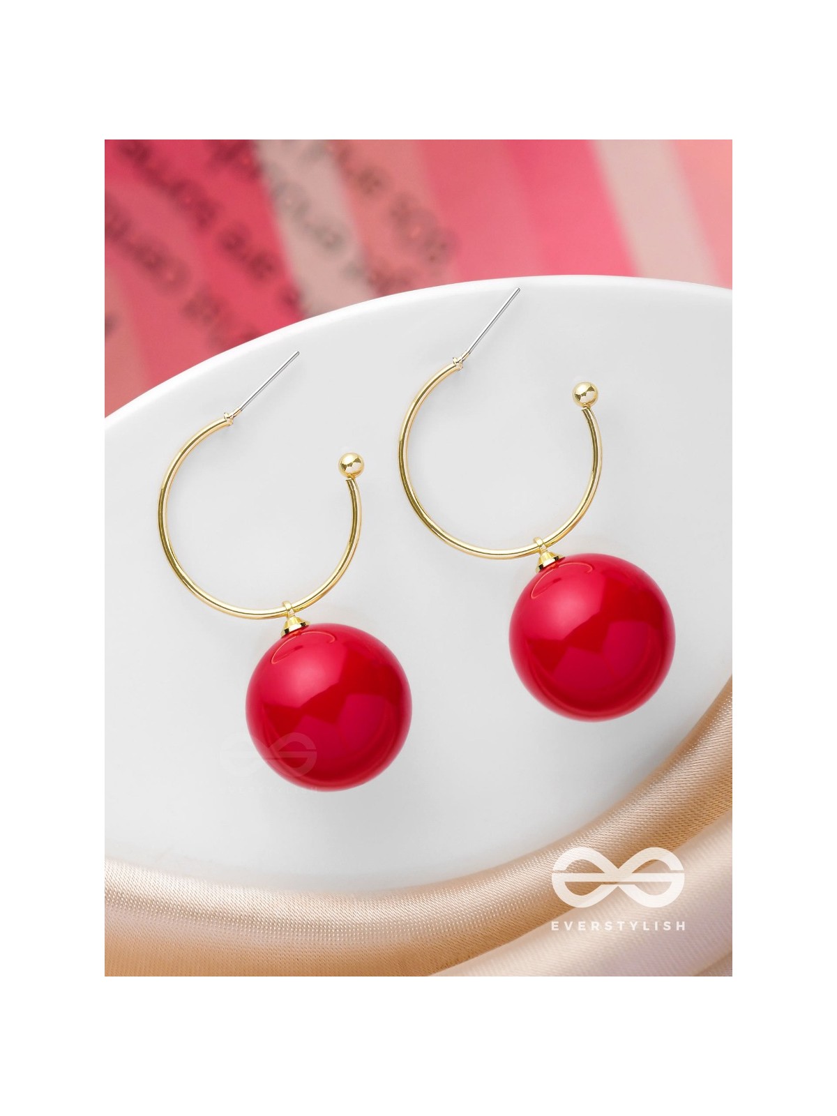 JINGLE BELL RADIANCE - GOLDEN AND RED EMBELLISHED PEARL EARRINGS