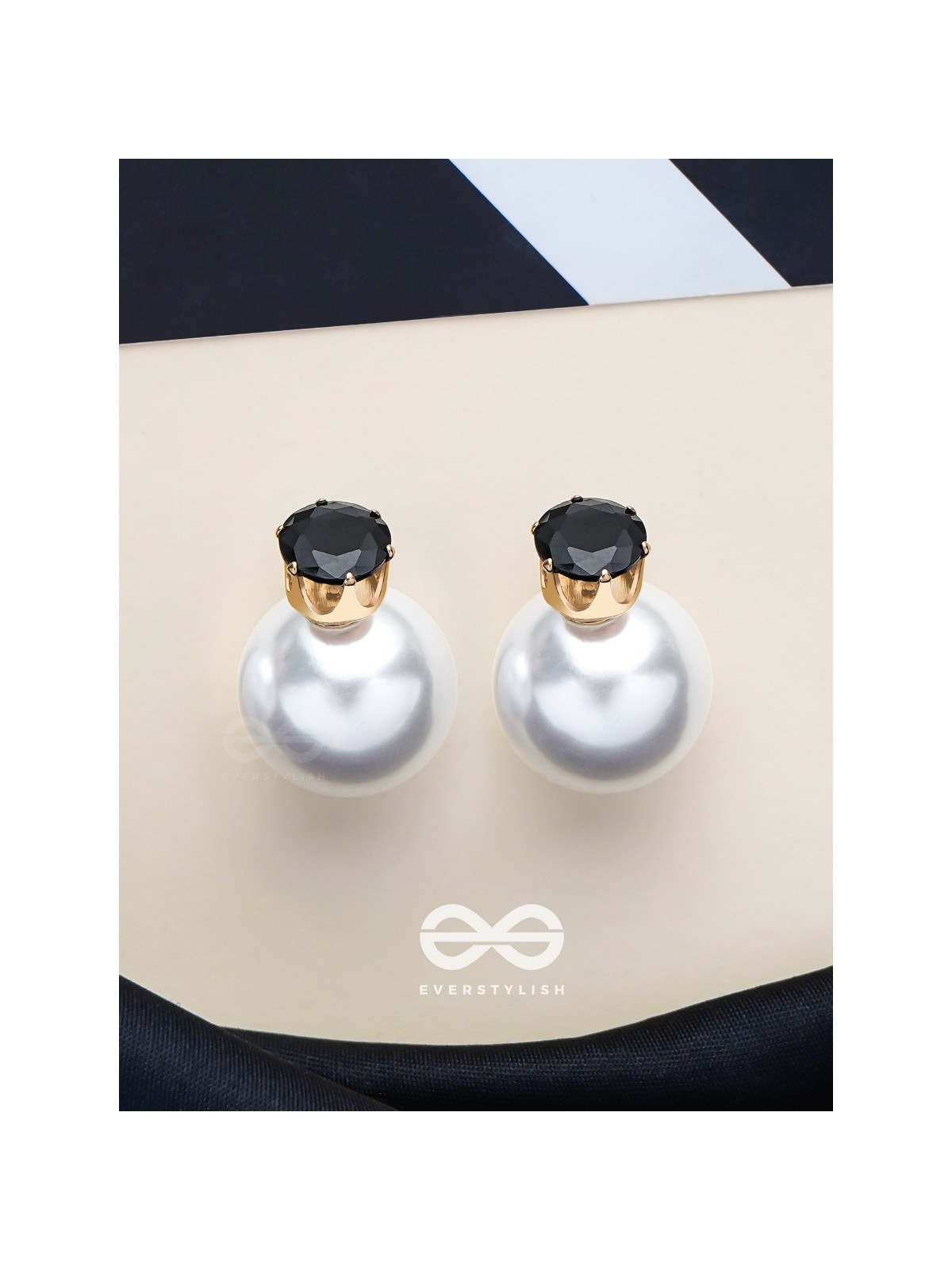 A MYSTIC PEARL - GOLDEN EMBELLISHED EARRINGS (BLACK)