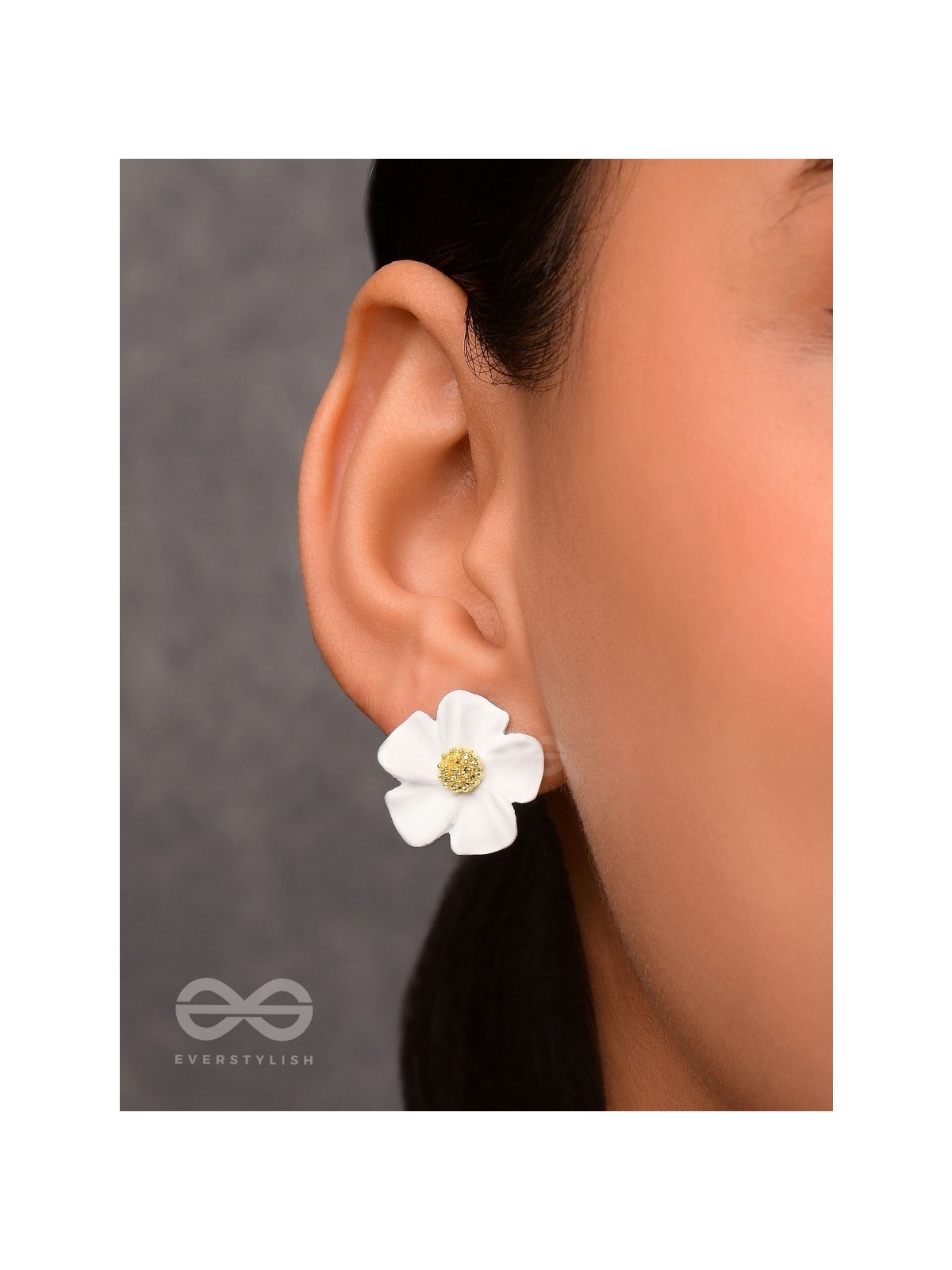 THE BLOSSOM BALLAD - GOLDEN AND WHITE ACRYLIC STUD EARRINGS