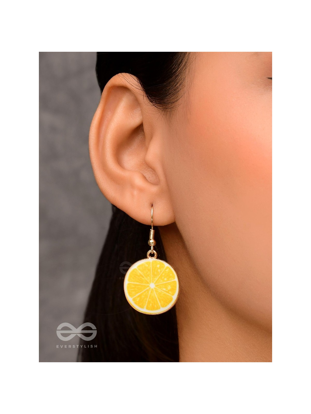 THE SOUR SPLASH - GOLDEN EMBELLISHED EARRINGS