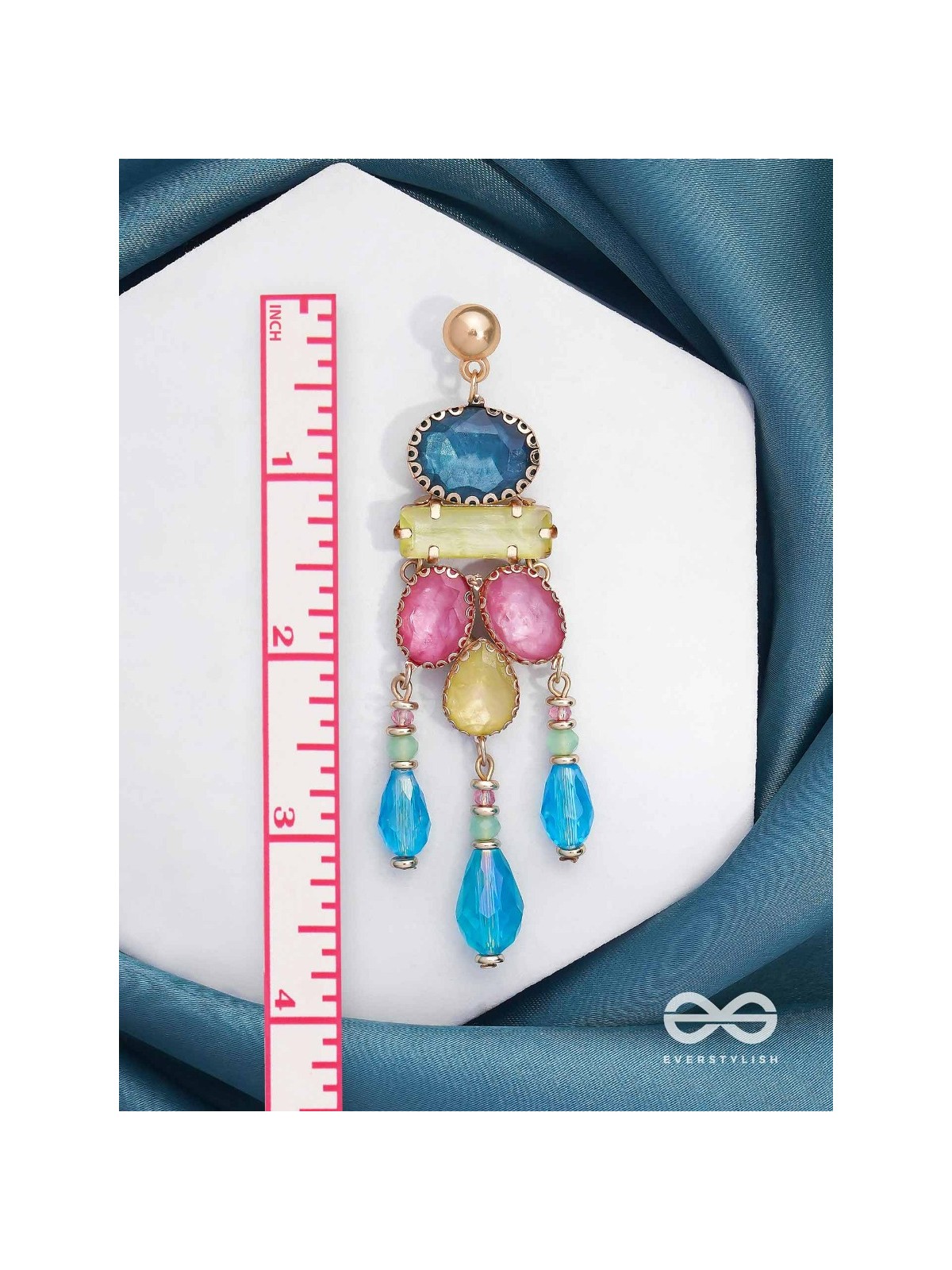 The Bright Delight - Golden Embellished Earrings
