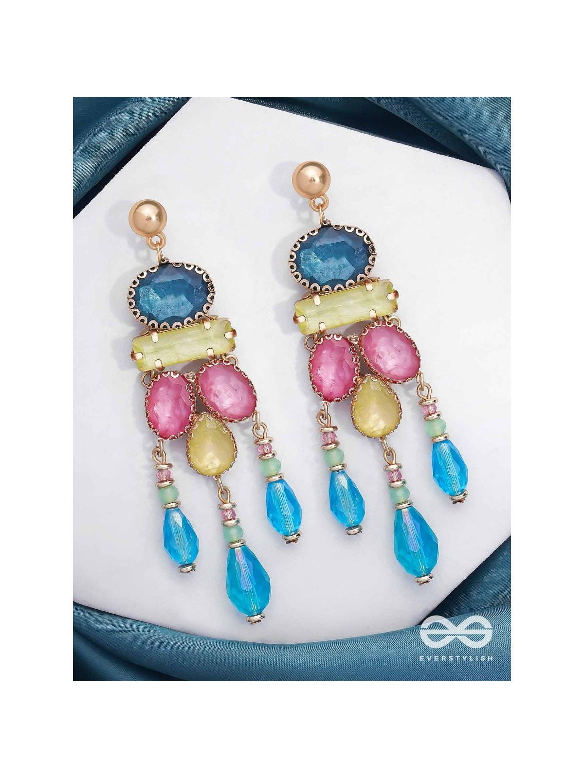 The Bright Delight - Golden Embellished Earrings
