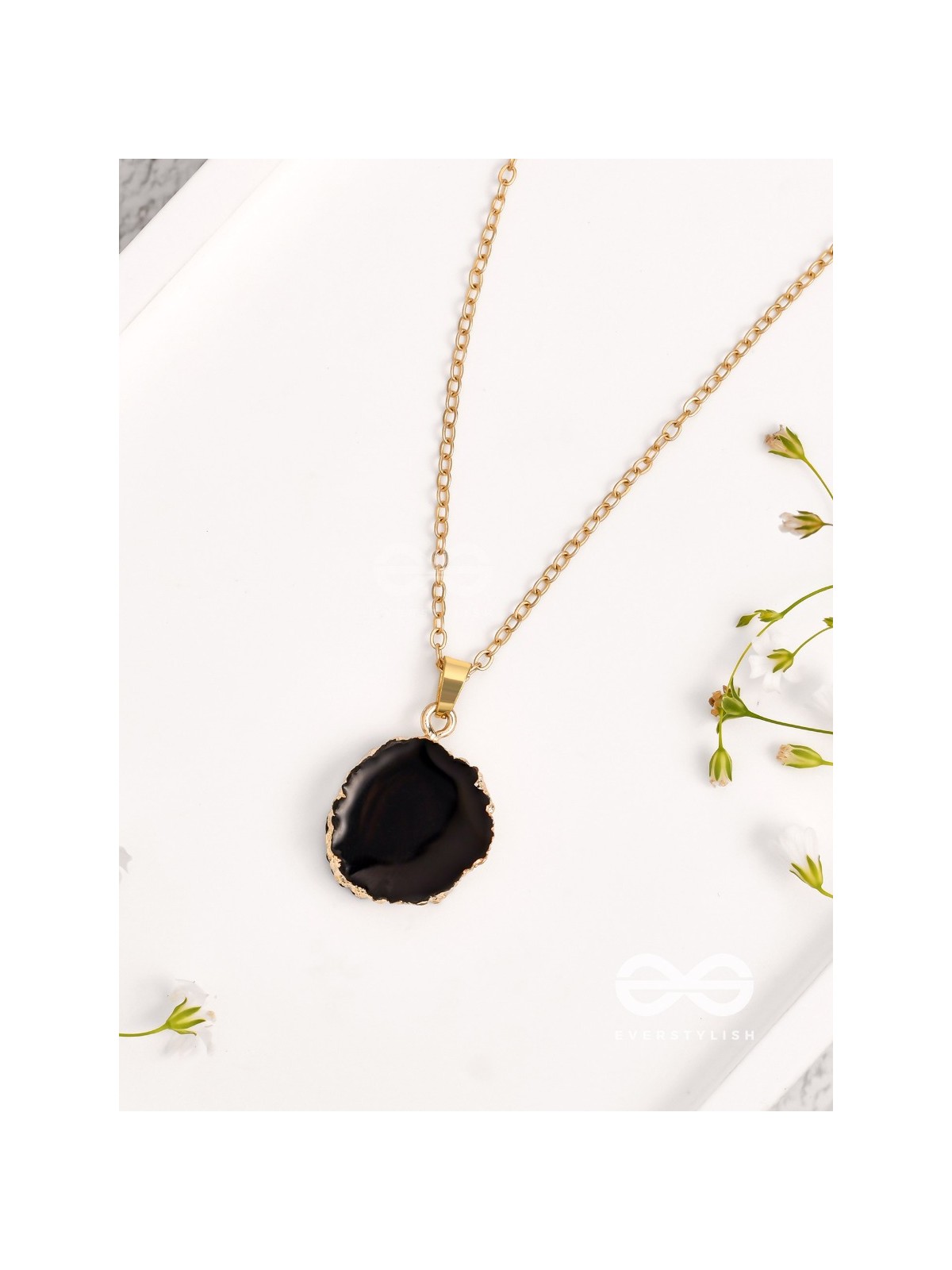 Glowing Magic - Golden And Black Resin Pendant With Anti-Tarnish Coating