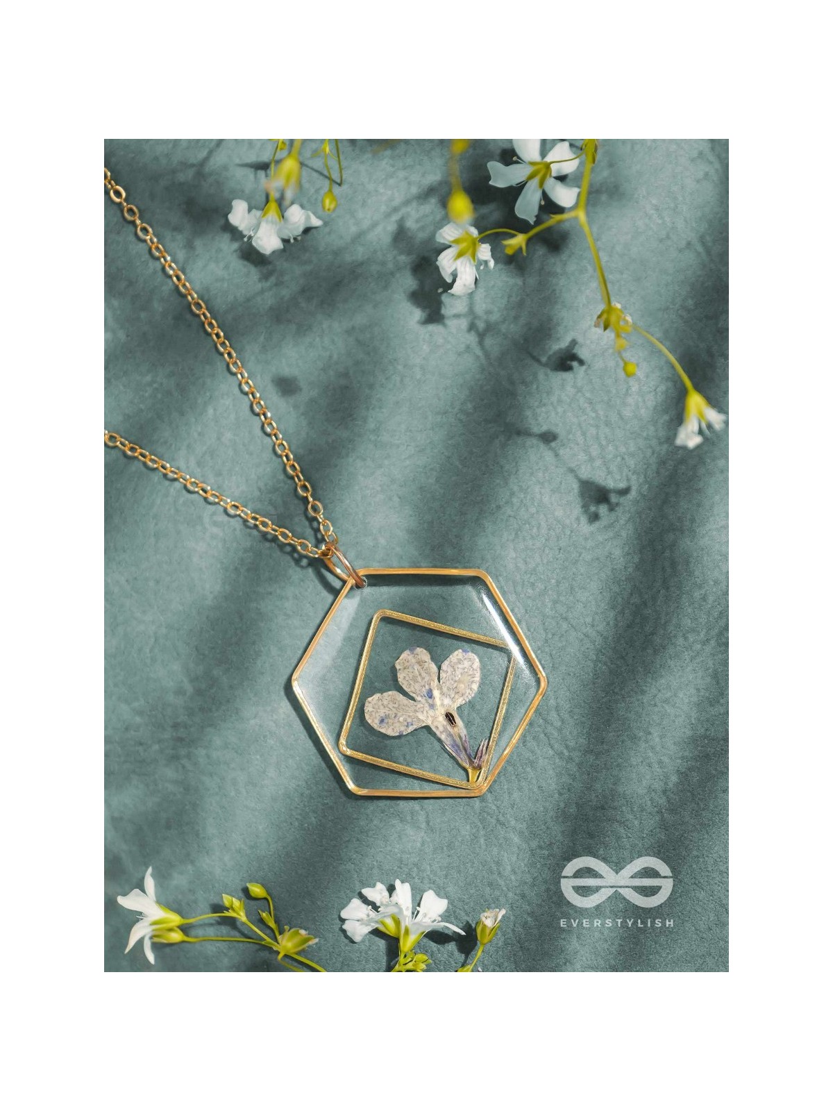 The Fairy Bloom - Pressed Flower Resin Pendant With Anti-Tarnish Coating