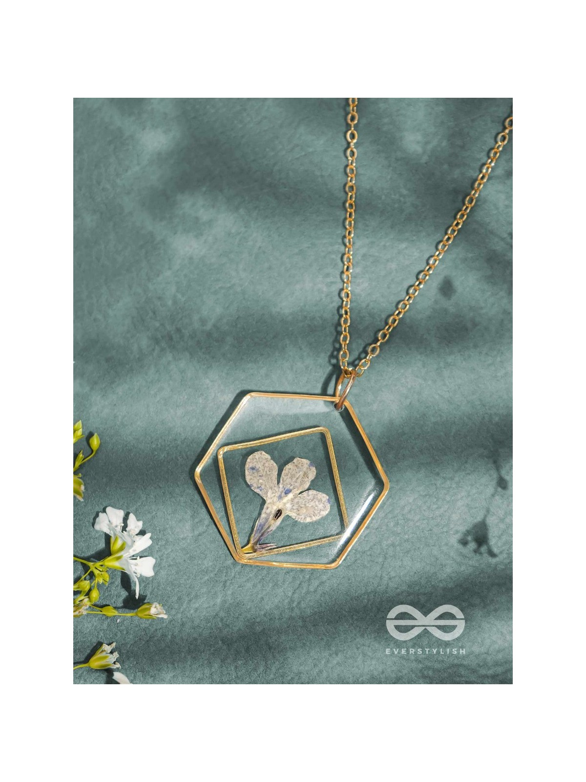 The Fairy Bloom - Pressed Flower Resin Pendant With Anti-Tarnish Coating