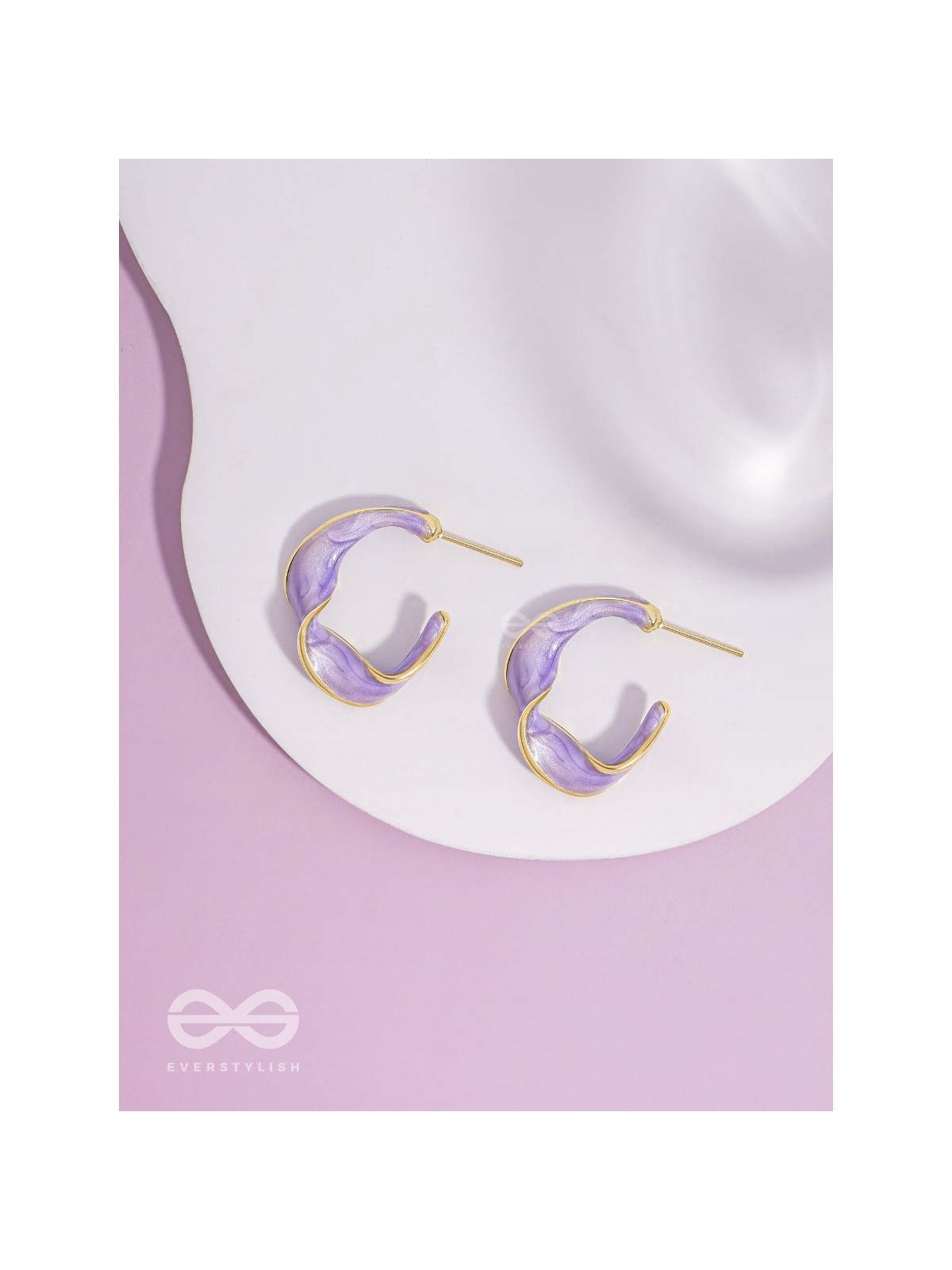 EBB AND FLOW - ENAMELLED TWISTED STUDS (PURPLE)