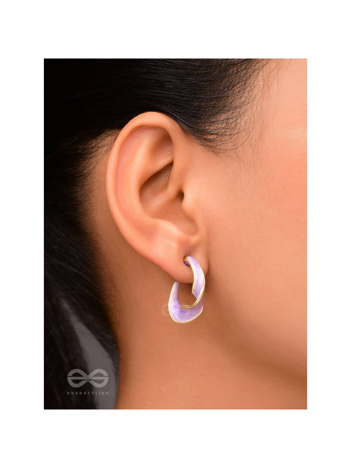 EBB AND FLOW - ENAMELLED TWISTED STUDS (PURPLE)