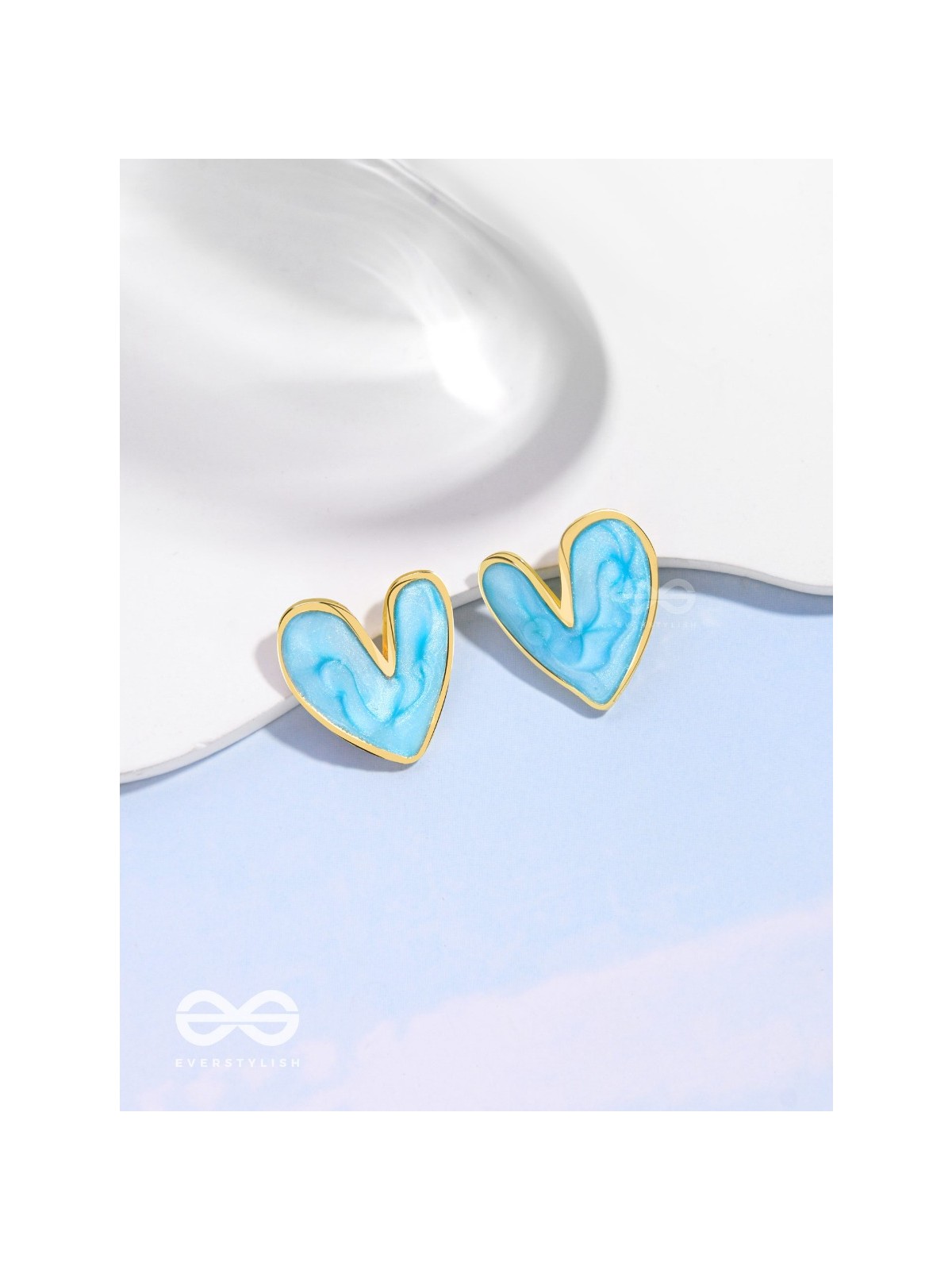 LOVEBEATIN HEARTS - CUTE ENAMELLED STUDS (BLUE)