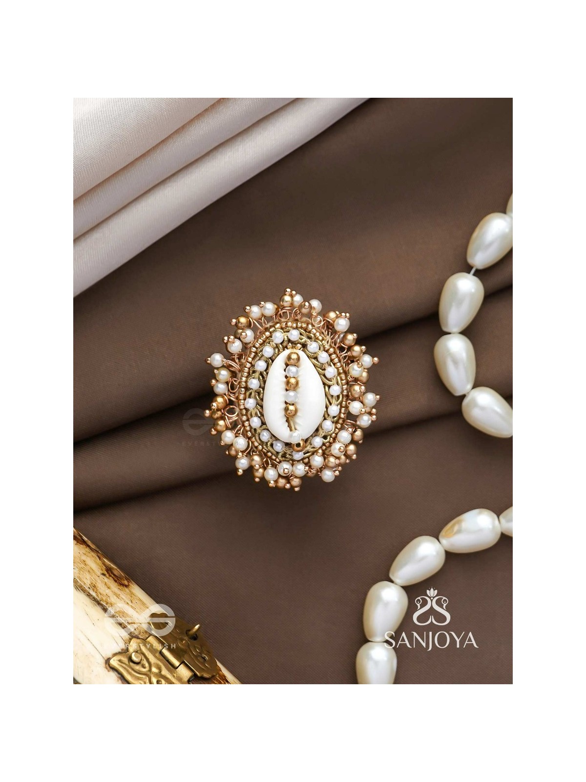 Haimana - The Shell Haven - Beads And Shell Hand Embroidered Ring