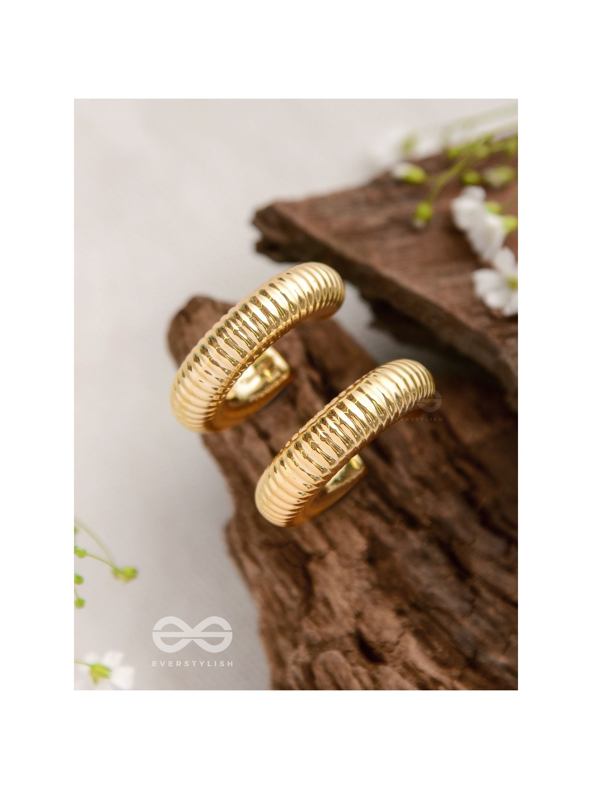 Sunlit Harmony - Statement Golden Earrings