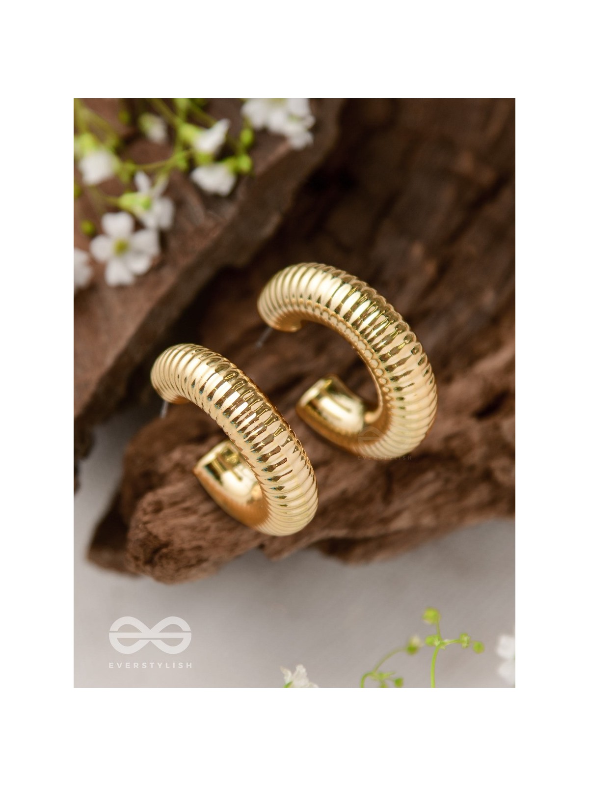 Sunlit Harmony - Statement Golden Earrings