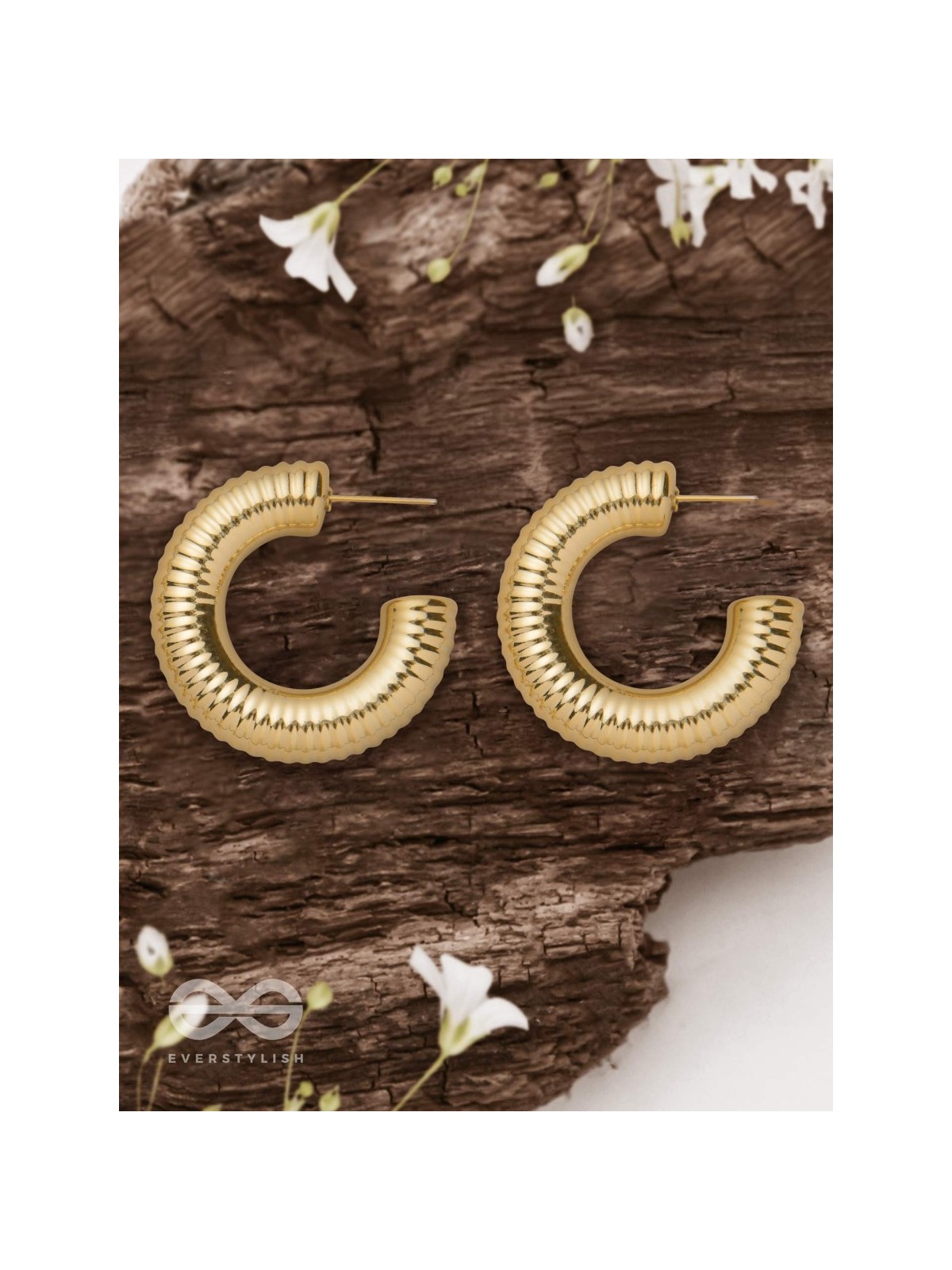Sunlit Harmony - Statement Golden Earrings