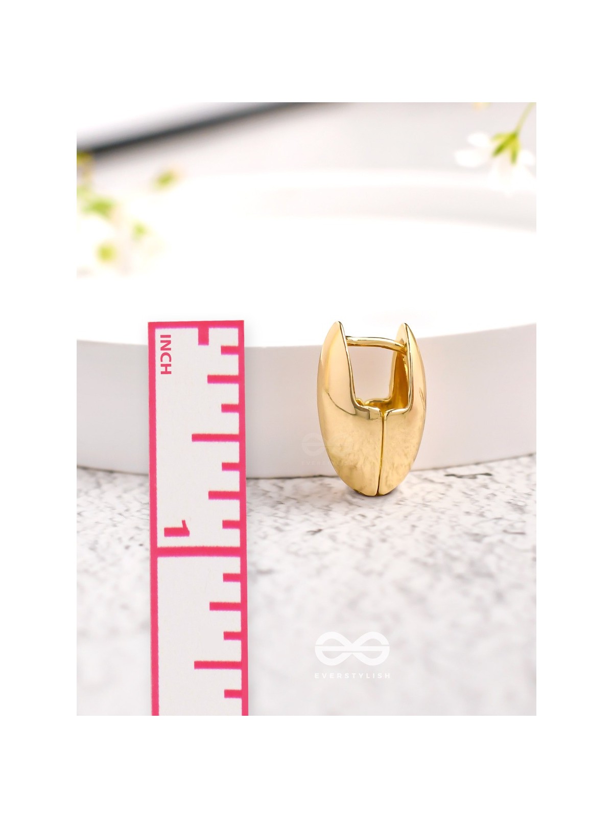 Radiant Essence - Golden Earrings