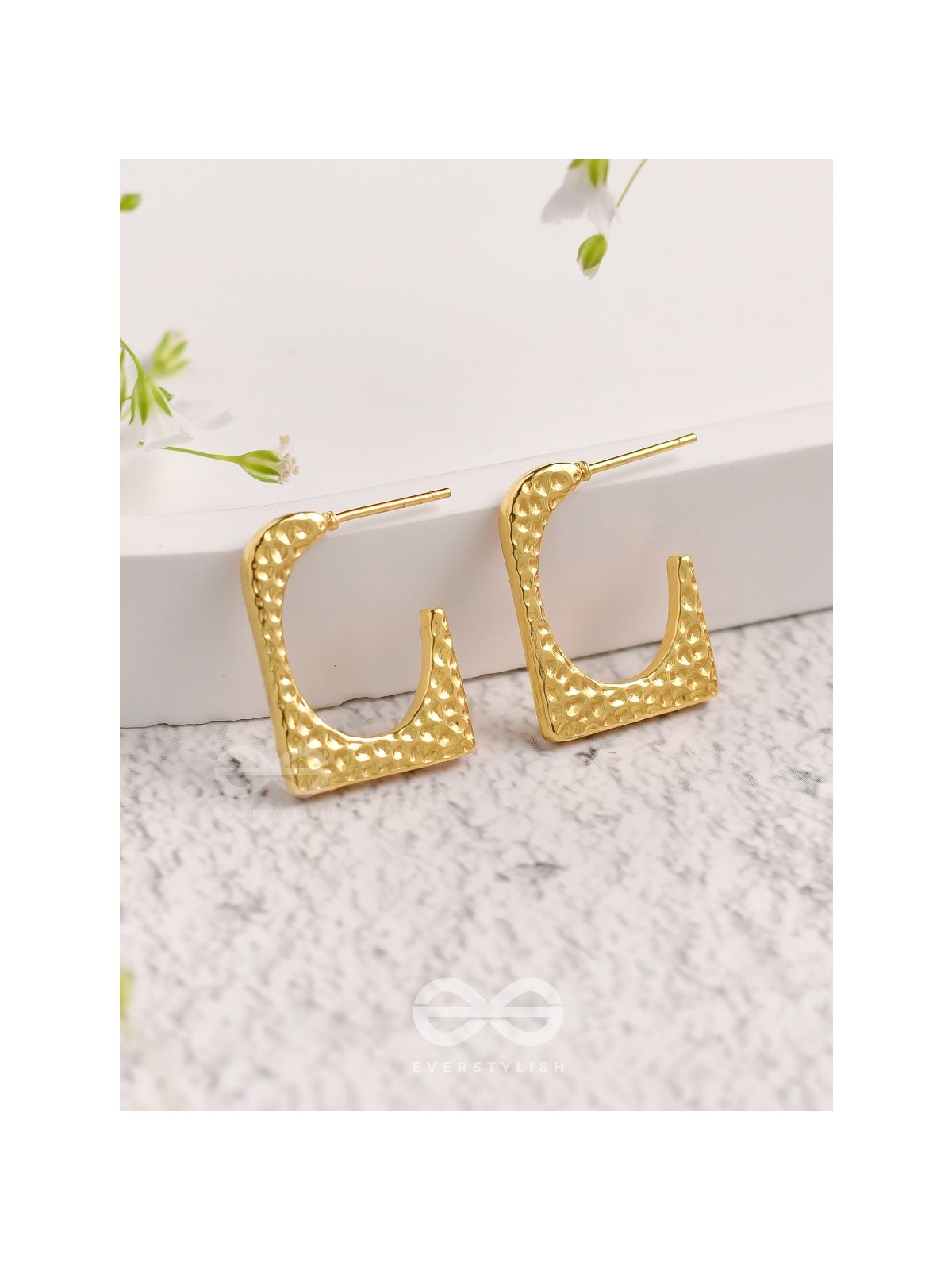 A Pixel Play - Golden Stainless Steel Earrings With Anti-Tarnish Coating