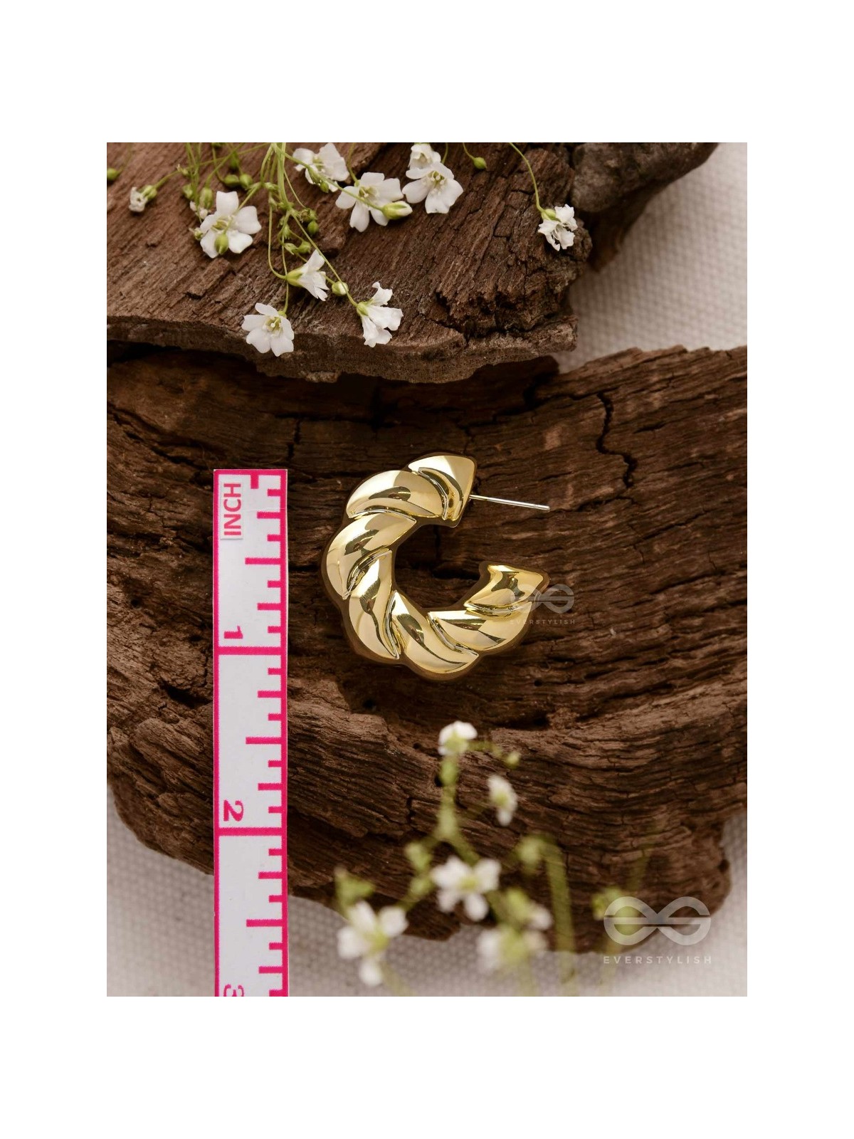 Dreamer'S Luster - Statement Golden Earrings