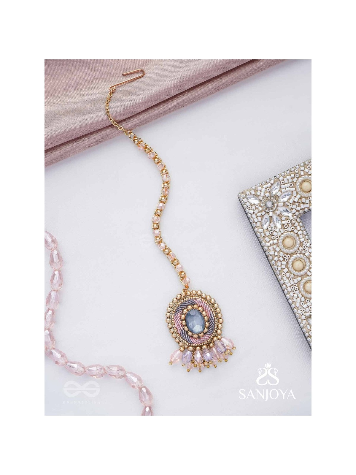 Adhana - Delicate Glow - Stone, Beads And Glass Drops Hand Embroidered Maangtika