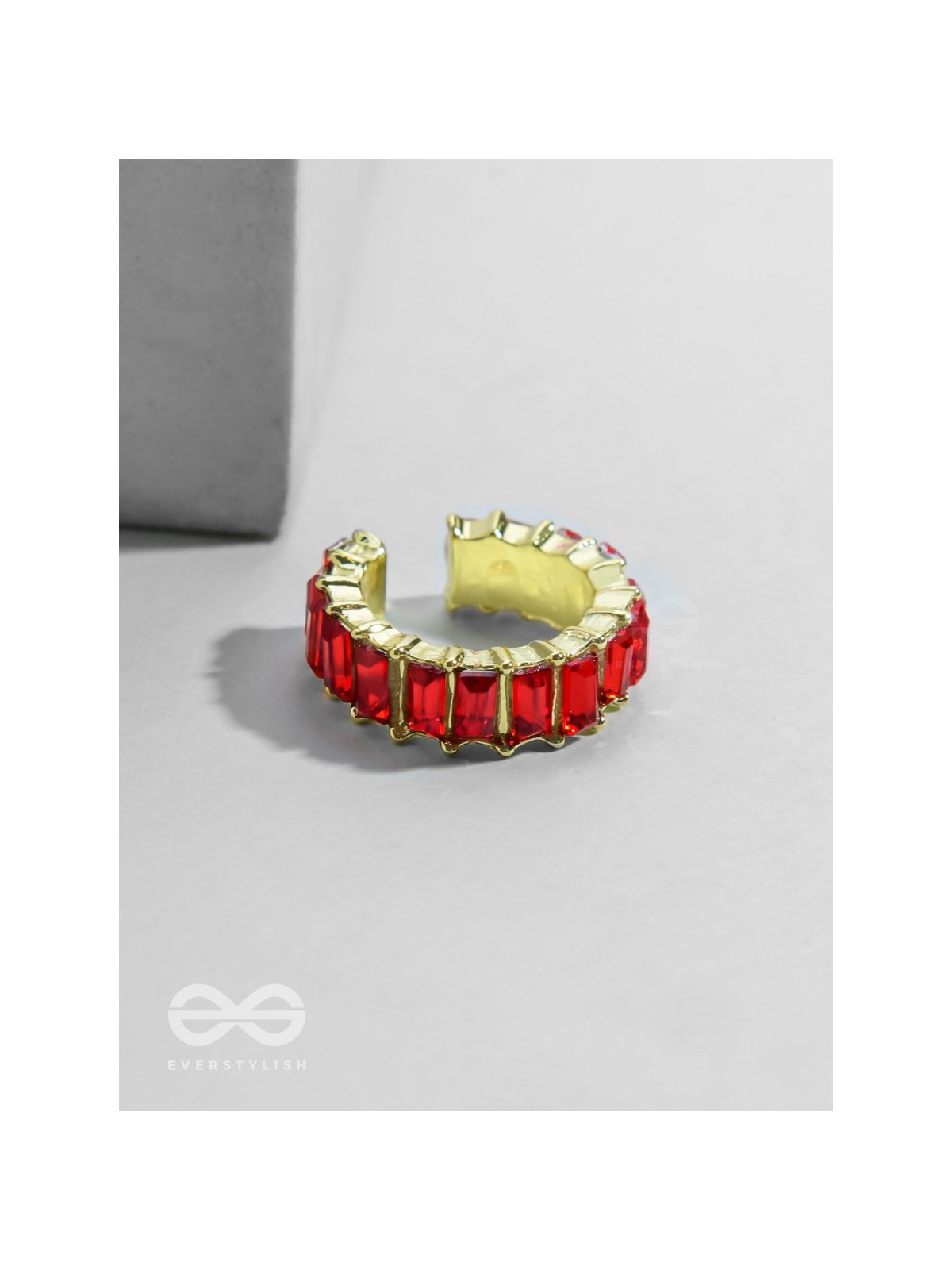 Sparkling Halo - Golden Embellished Ring (Red)