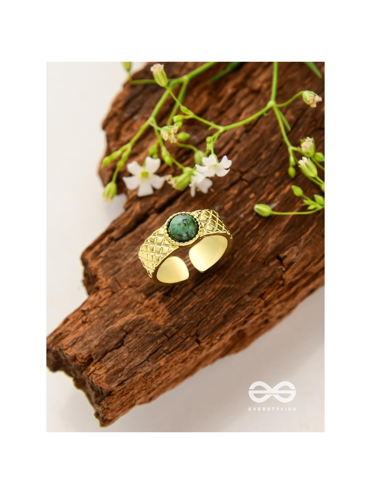 Gilded Matcha Elegance - Golden Beaded Ring (Adjustable)