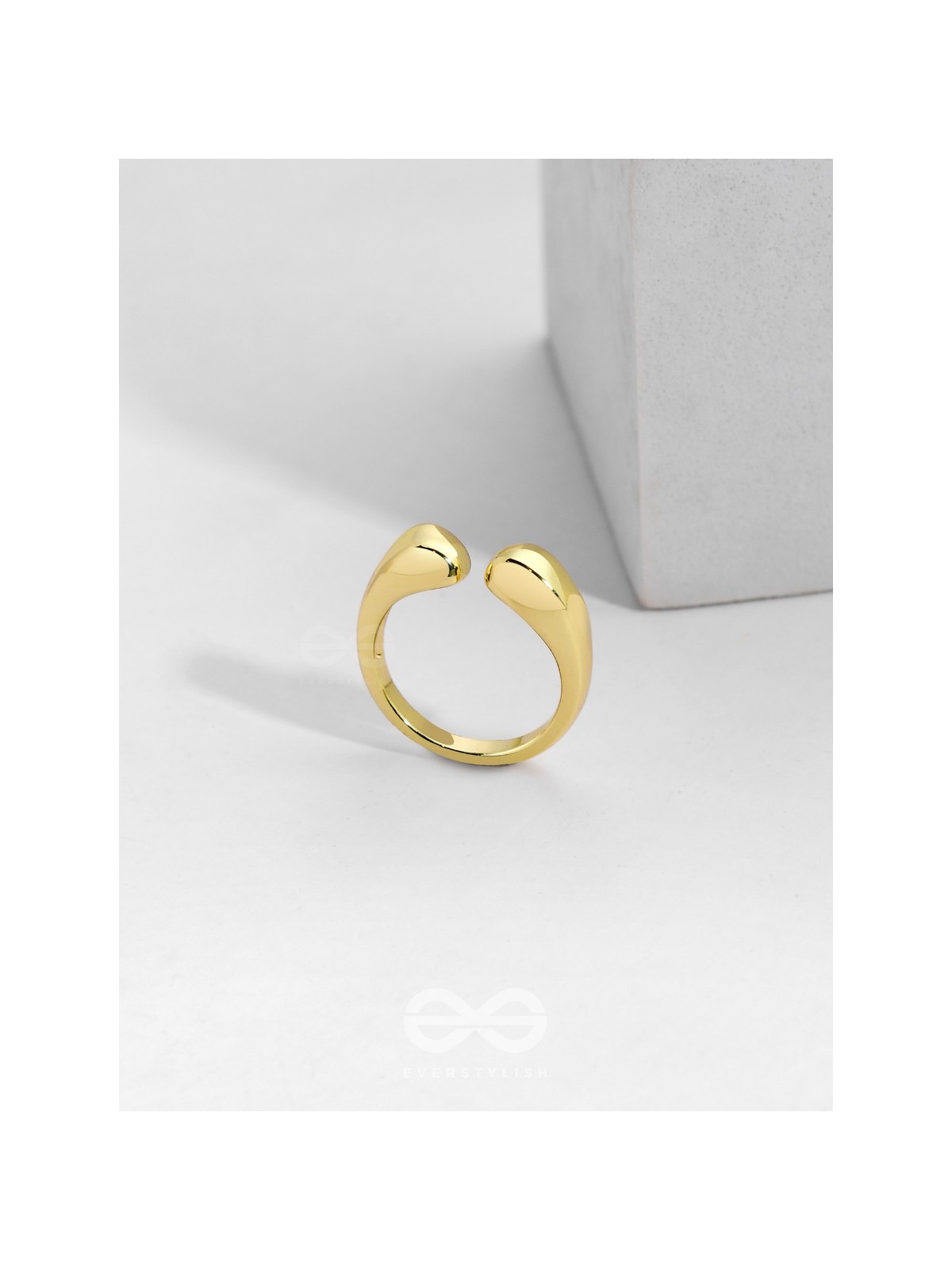 Gilded Glory - Classic Golden Ring (Adjustable)