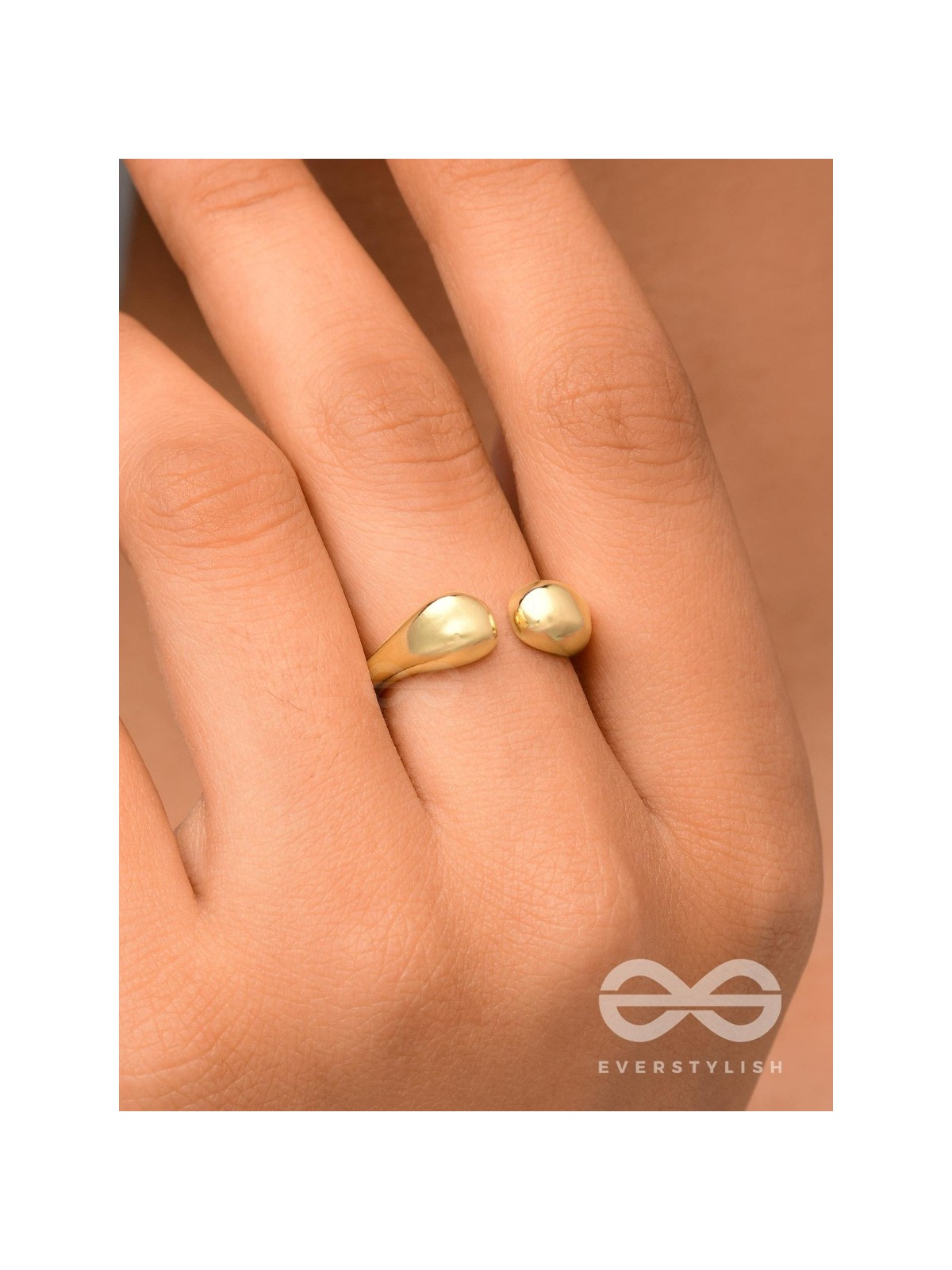 Gilded Glory - Classic Golden Ring (Adjustable)