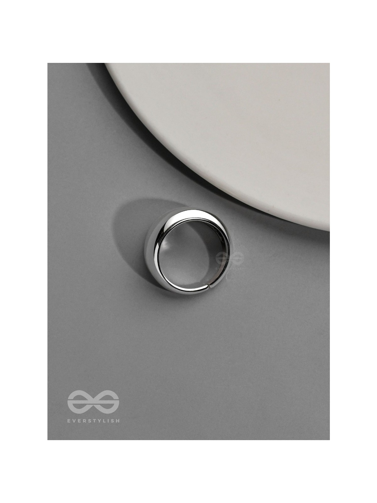 The Silver Stunner- Bold Silver Ring 