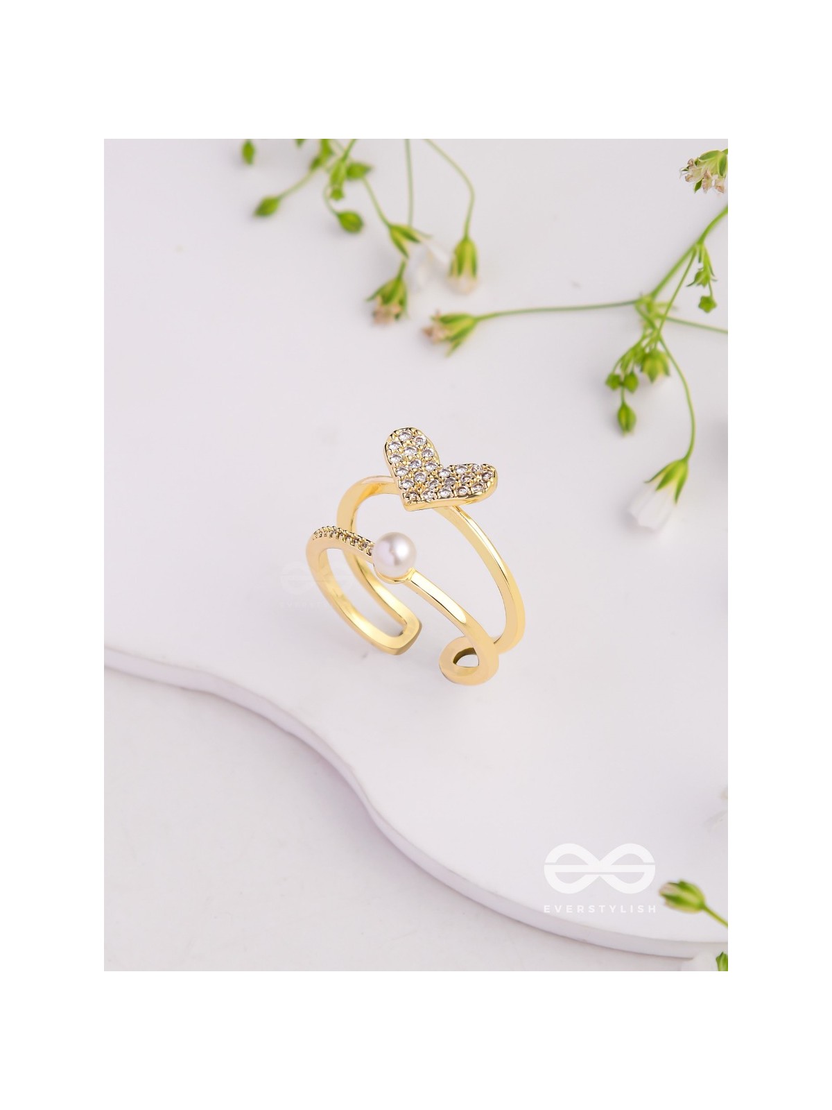The Love Sparkle - Golden Embellished Ring 