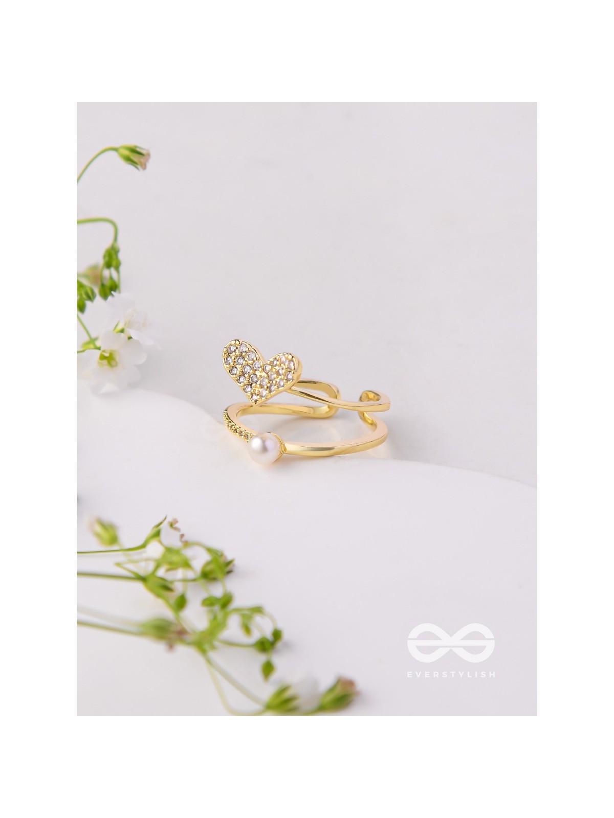 The Love Sparkle - Golden Embellished Ring 