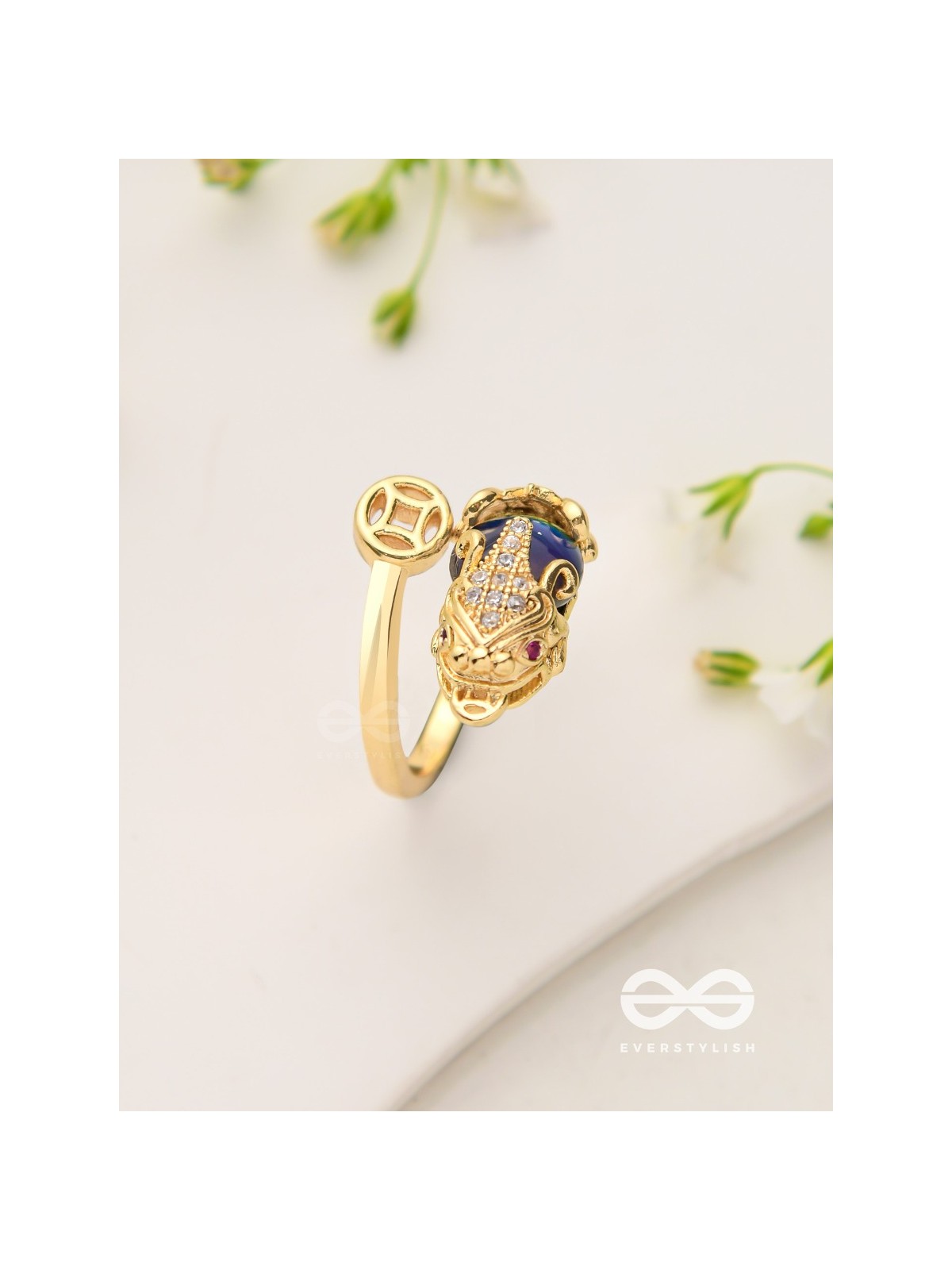 Dragonheart's Crown - Golden Statement Ring 