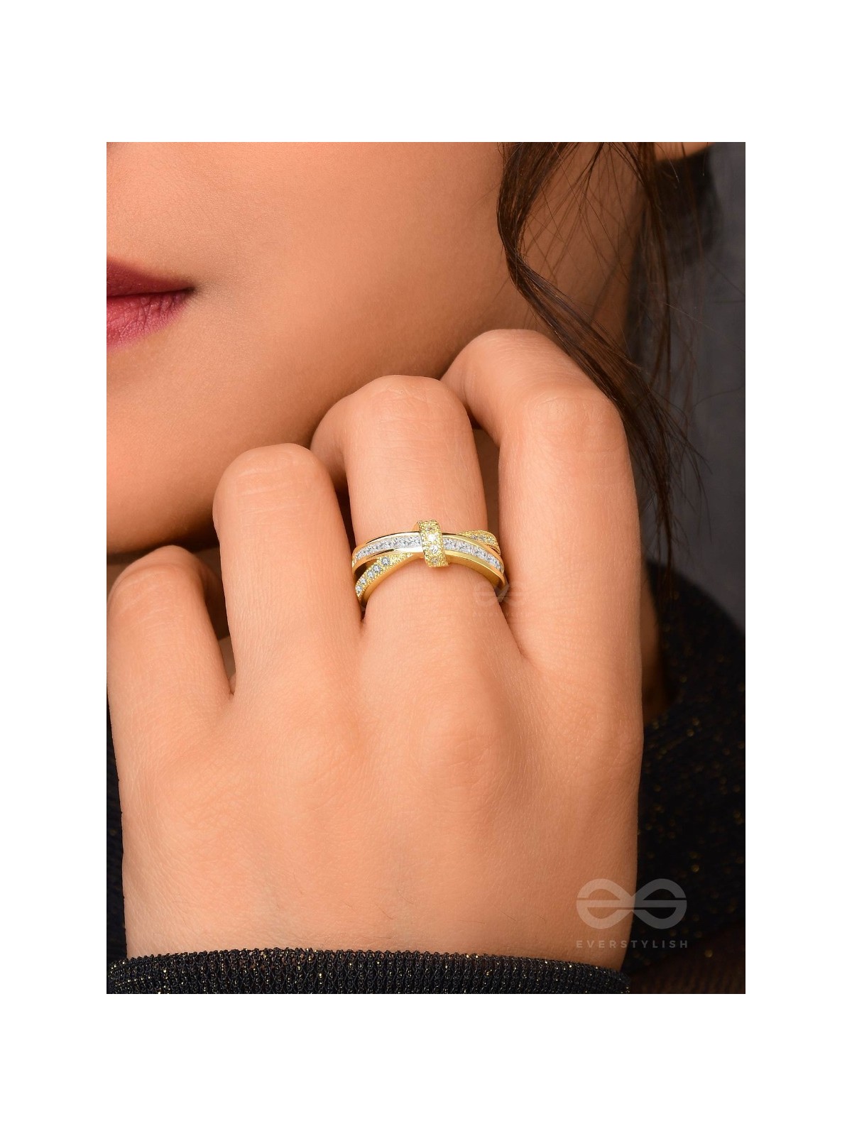 Twilight Crossroads - Golden Embellished Ring 