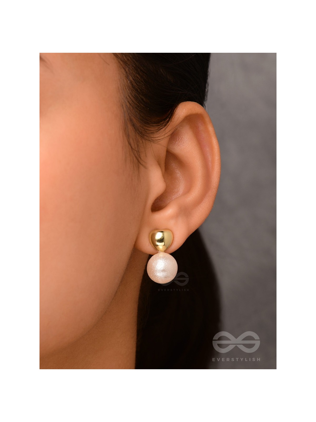 Heart's Delight - Golden Earrings