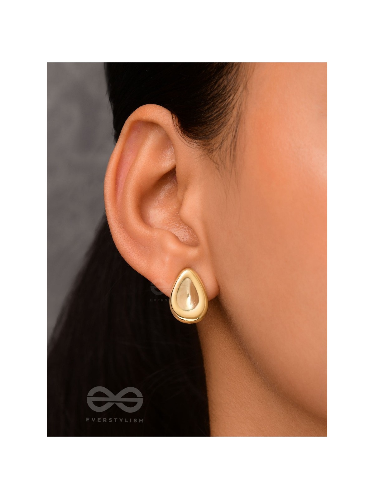 Medusa's Tears - Golden Ear Studs