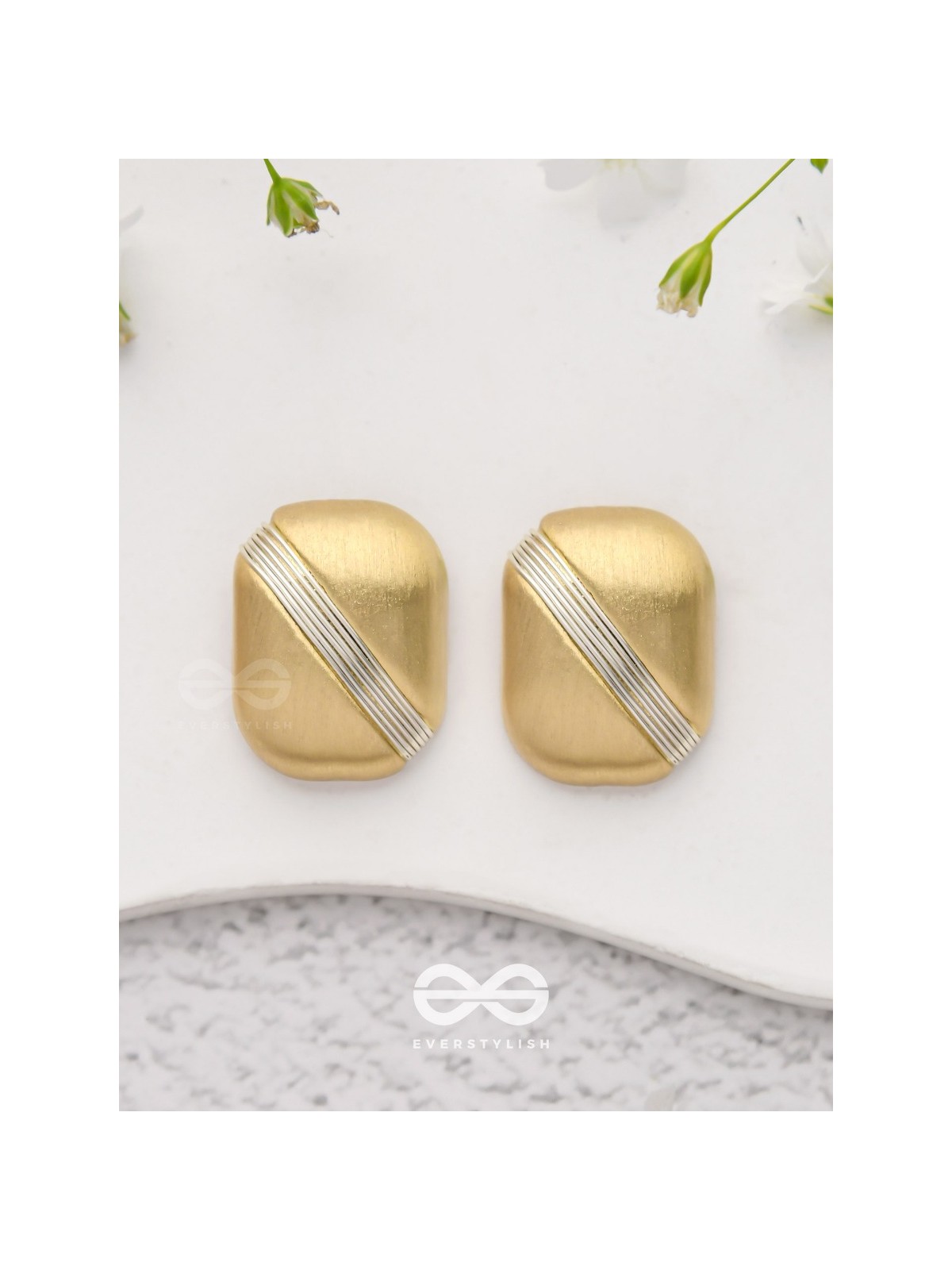 Classy Blocks - Golden Stud Earrings