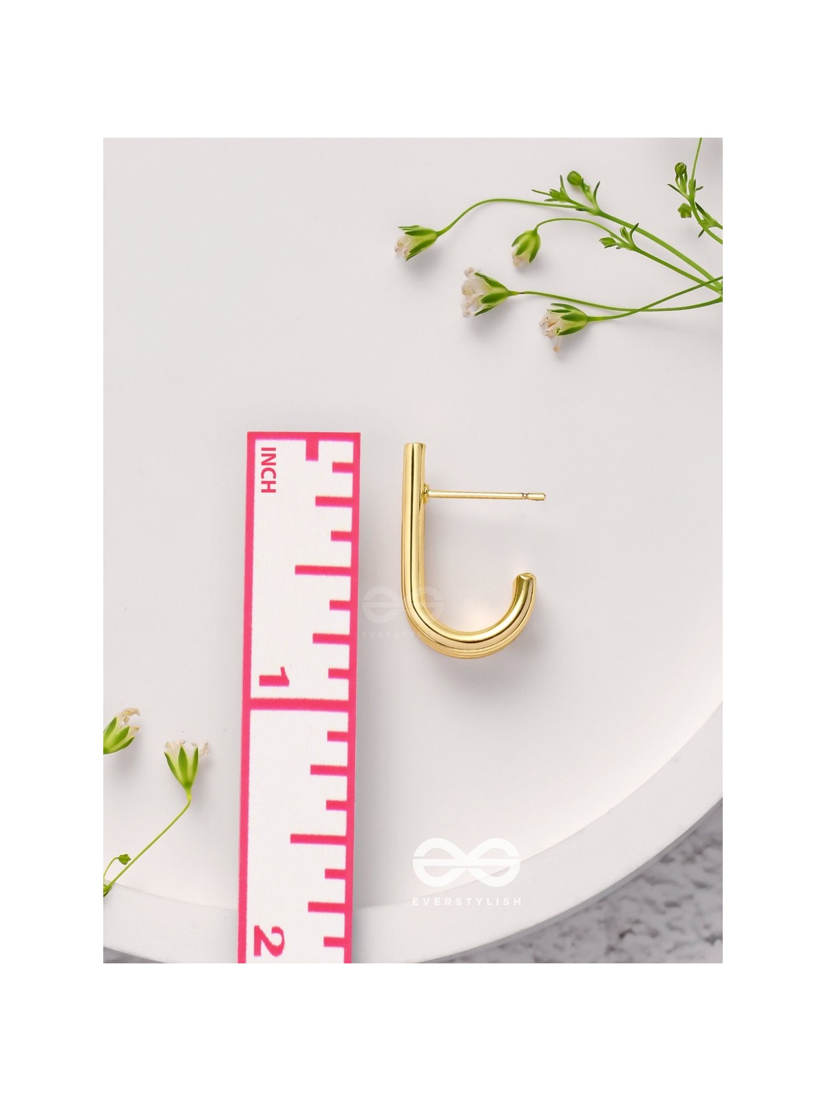 Brilliant Beams - Golden Earrings