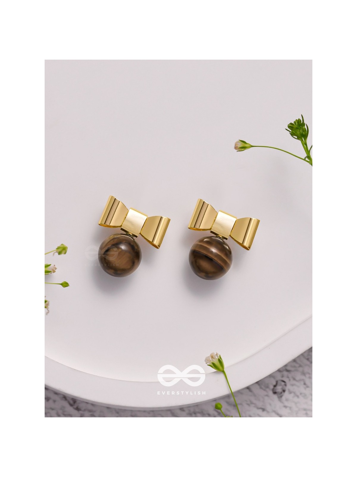 Earthy Bows - Golden Earrings