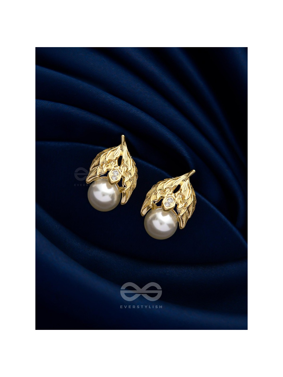 Leafy Curtain - Golden Pearl Stud Earrings