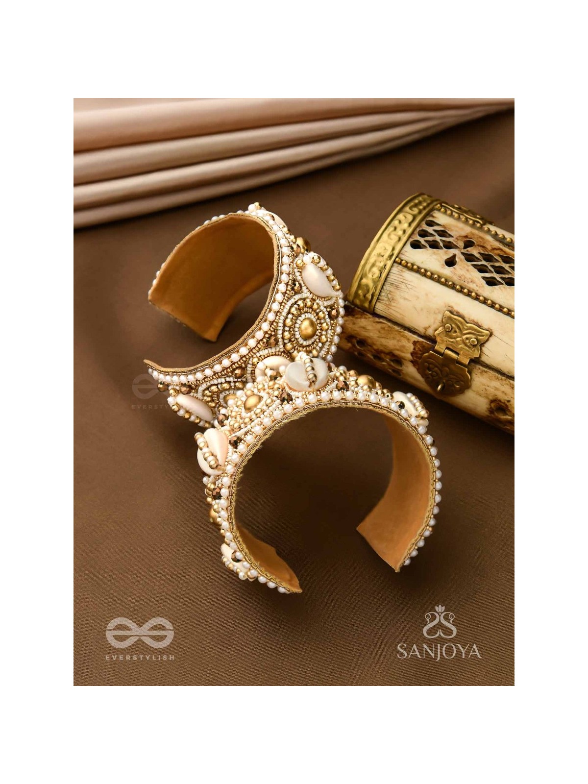 Saindhav- The Marine Love- Shells And Beads Hand Embroidered Bangle (Set Of 2)