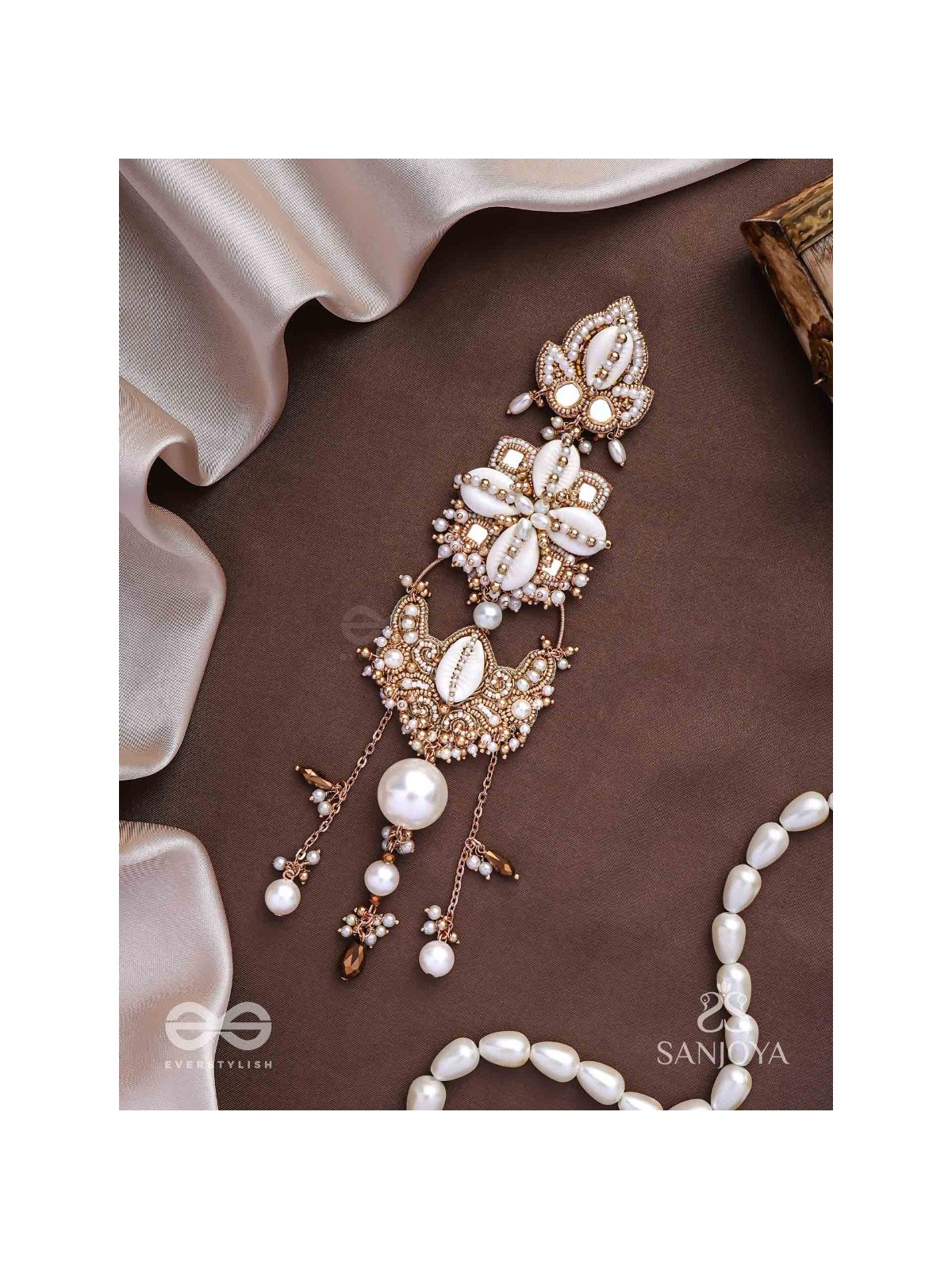 Grathan - The Delicate Intricacy - Mirrors, Shells, Beads And Pearls Hand Embroidered Hair Accessory